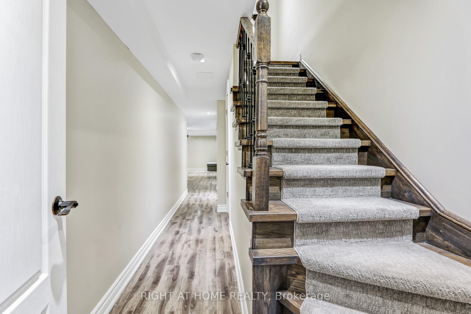 Photo 22 of 260 Tom Taylor Crescent, Newmarket, Summerhill Estates — HOMEH