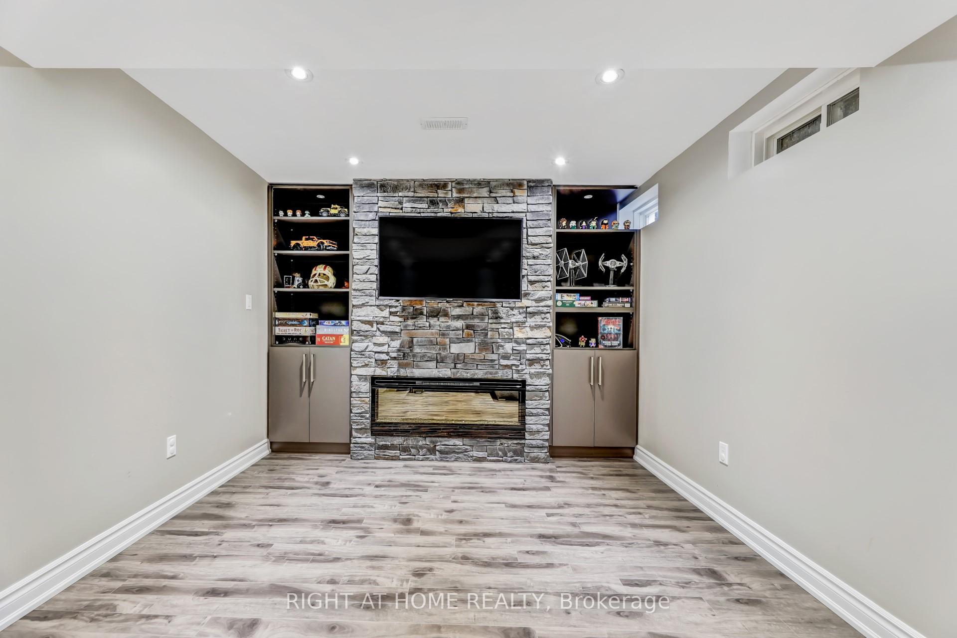 Photo 26 of 260 Tom Taylor Crescent, Newmarket, Summerhill Estates — HOMEH