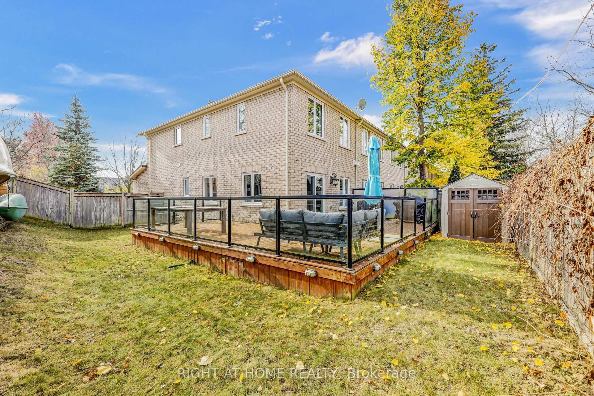 Photo 32 of 260 Tom Taylor Crescent, Newmarket, Summerhill Estates — HOMEH
