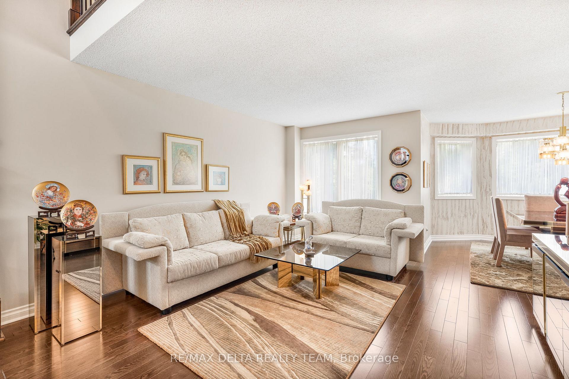 Photo 5 of 1389 Norview Crescent, Ottawa, Fallingbrook/Ridgemount — HOMEH