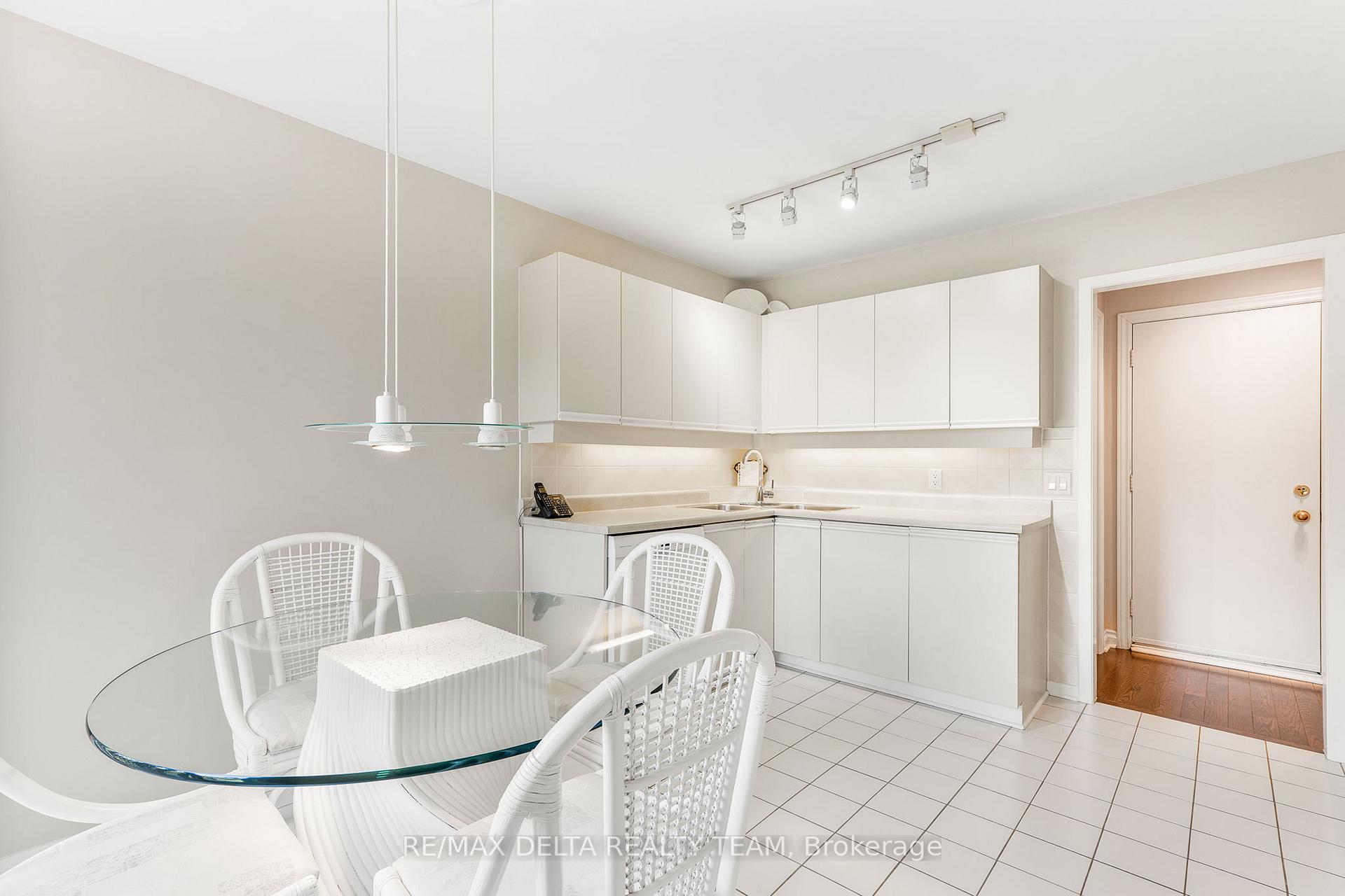 Photo 11 of 1389 Norview Crescent, Ottawa, Fallingbrook/Ridgemount — HOMEH