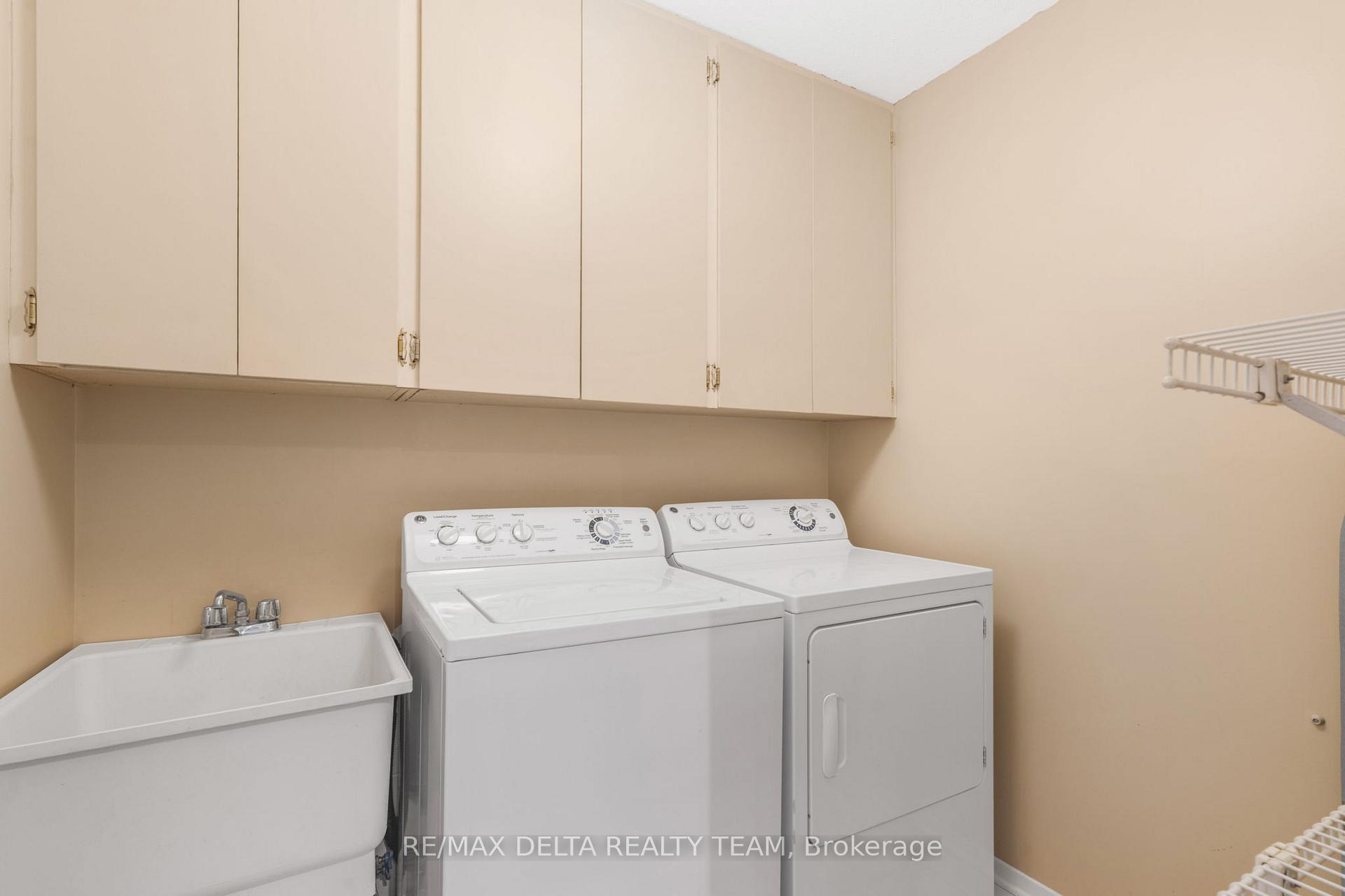 Photo 15 of 1389 Norview Crescent, Ottawa, Fallingbrook/Ridgemount — HOMEH