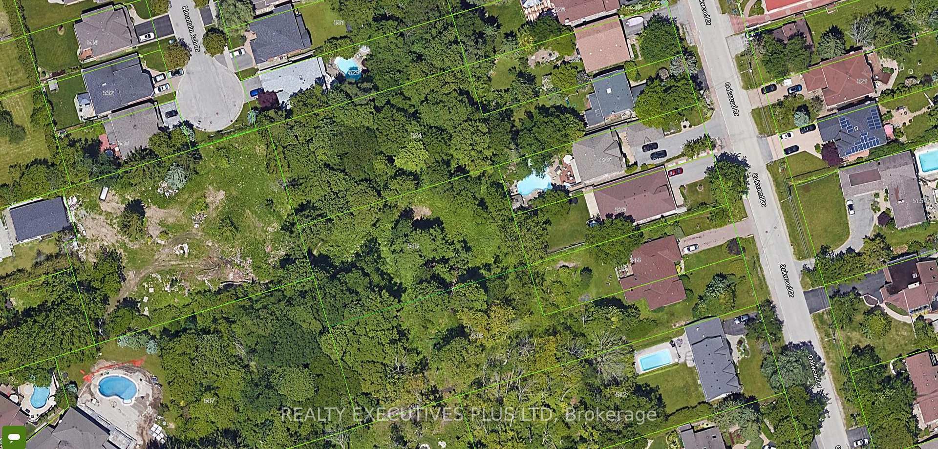 Photo 5 of 516 Oakwood Drive, Pickering, Rosebank — HOMEH