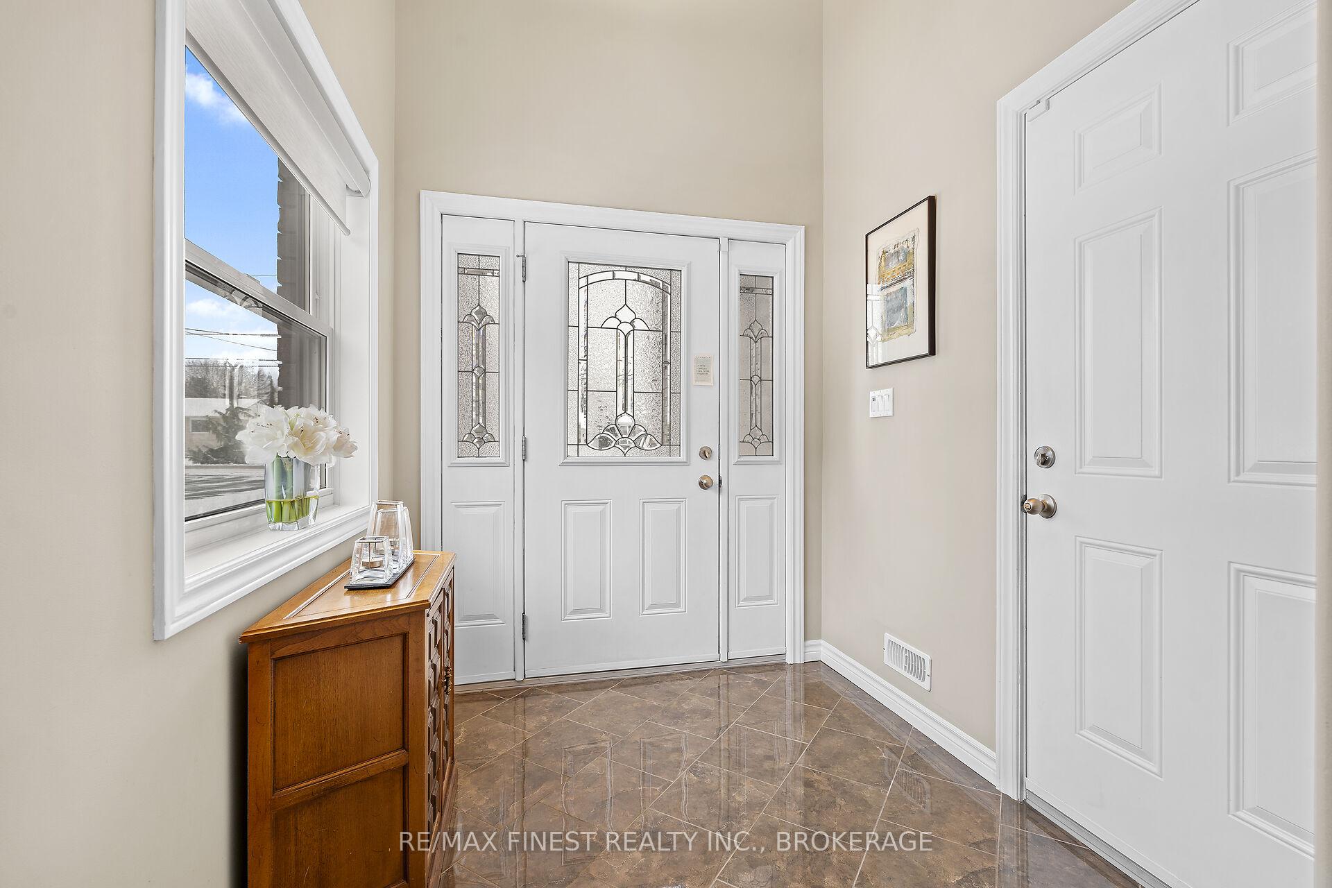 Photo 4 of 56 Dalgleish Avenue, Kingston, Kingston East (Incl Barret Crt) — HOMEH