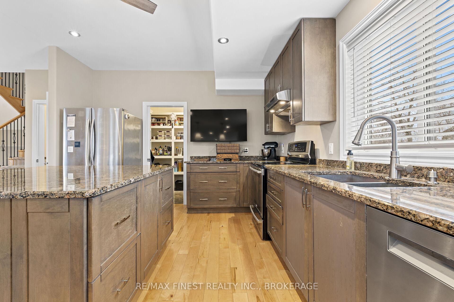Photo 13 of 56 Dalgleish Avenue, Kingston, Kingston East (Incl Barret Crt) — HOMEH