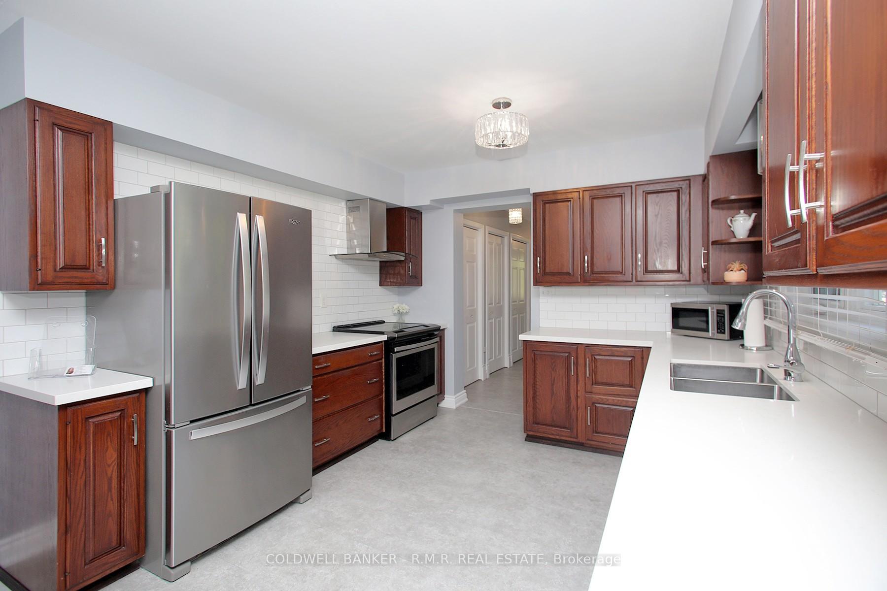 Photo 13 of 531 Nipigon Street, Oshawa, McLaughlin — HOMEH