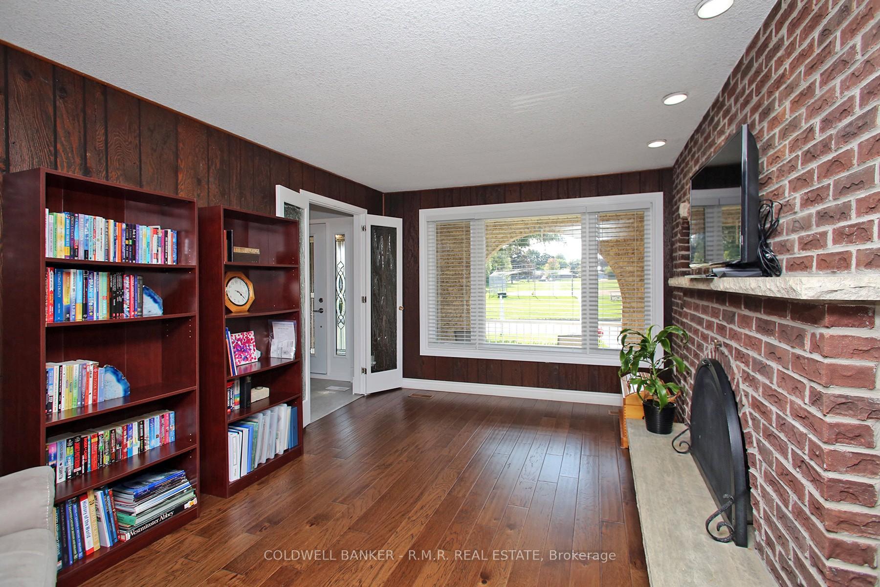 Photo 18 of 531 Nipigon Street, Oshawa, McLaughlin — HOMEH