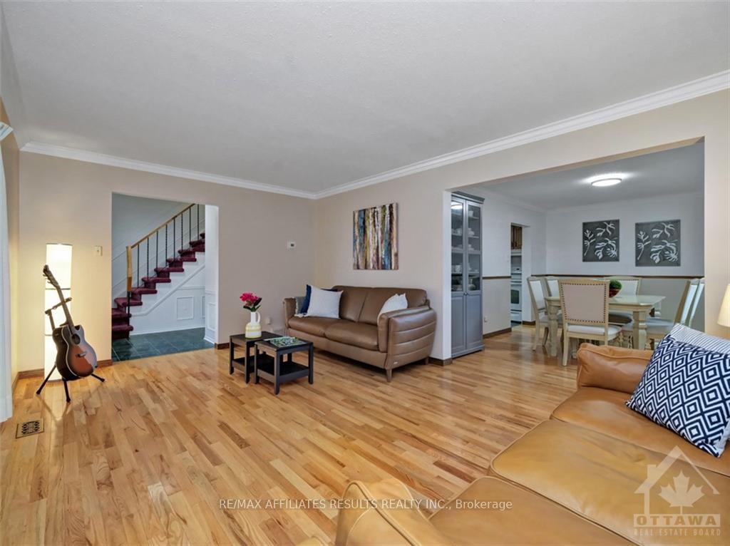 Photo 3 of 6337 Viseneau Drive, Ottawa, Chateauneuf — HOMEH