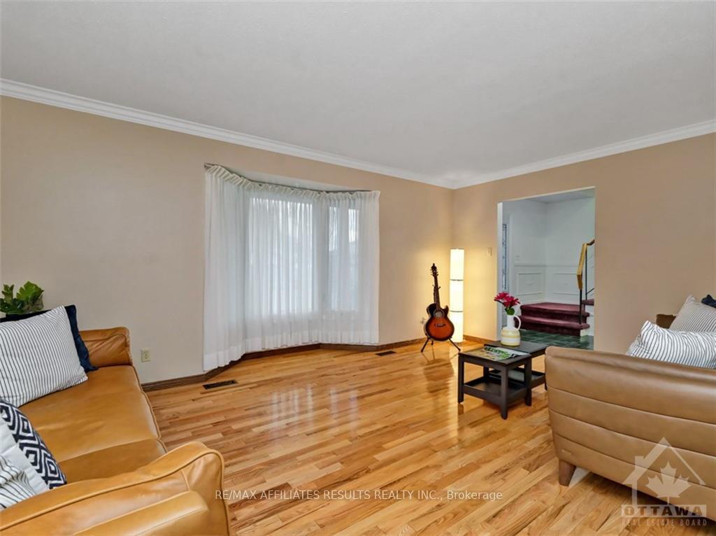 Photo 4 of 6337 Viseneau Drive, Ottawa, Chateauneuf — HOMEH
