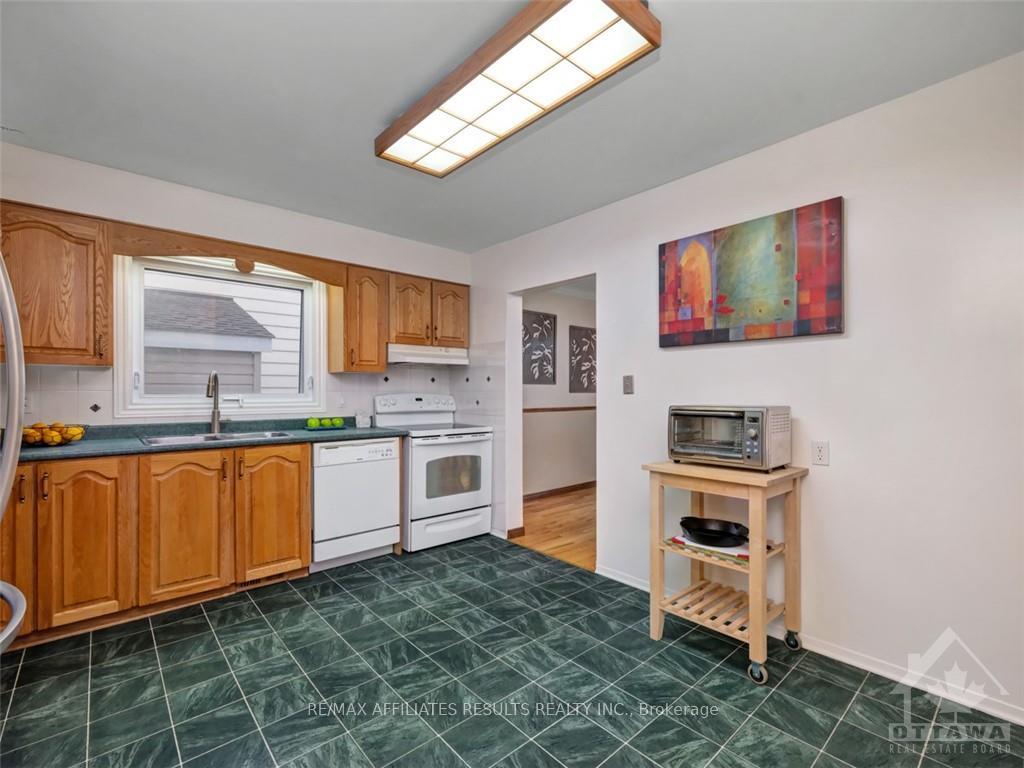 Photo 9 of 6337 Viseneau Drive, Ottawa, Chateauneuf — HOMEH