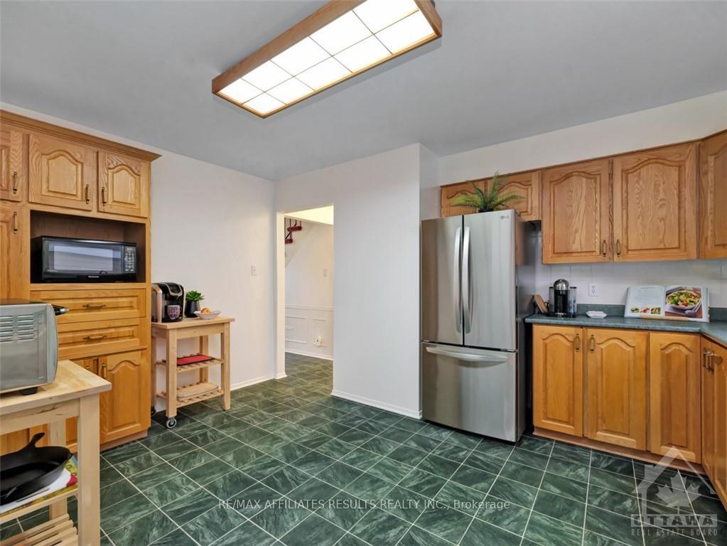 Photo 10 of 6337 Viseneau Drive, Ottawa, Chateauneuf — HOMEH