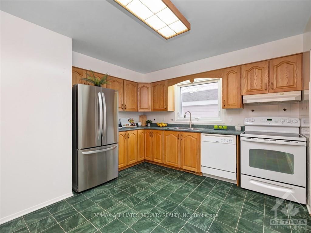 Photo 11 of 6337 Viseneau Drive, Ottawa, Chateauneuf — HOMEH