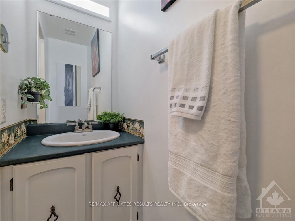 Photo 15 of 6337 Viseneau Drive, Ottawa, Chateauneuf — HOMEH