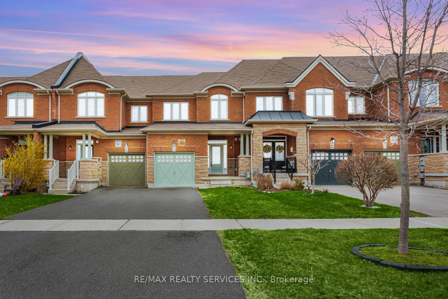 Photo 1 of 7 McLaughlin Avenue, Milton, Willmott — HOMEH
