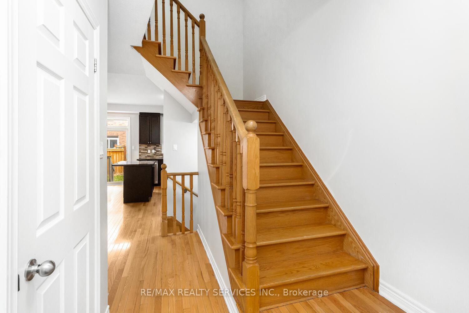 Photo 3 of 7 McLaughlin Avenue, Milton, Willmott — HOMEH