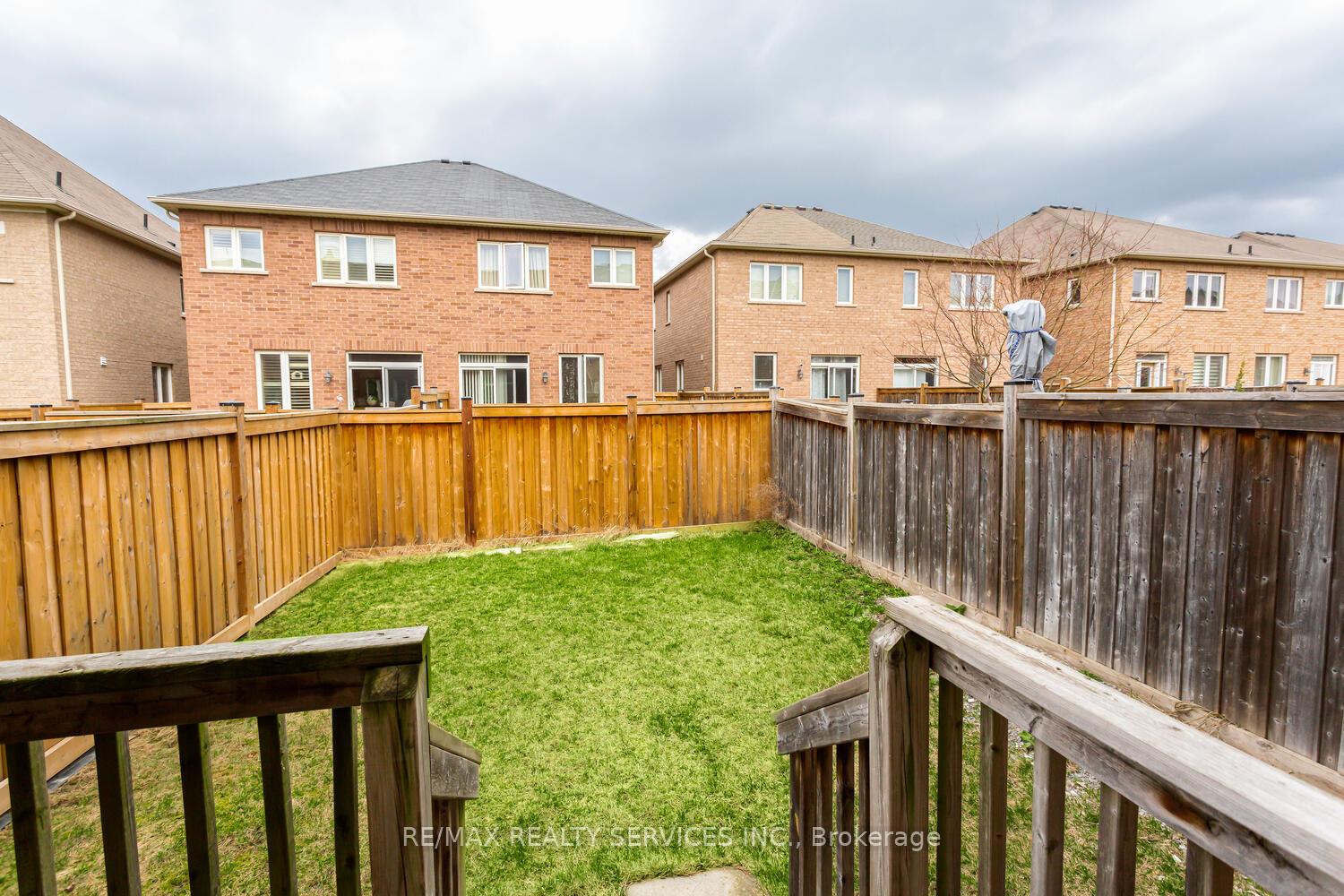 Photo 25 of 7 McLaughlin Avenue, Milton, Willmott — HOMEH