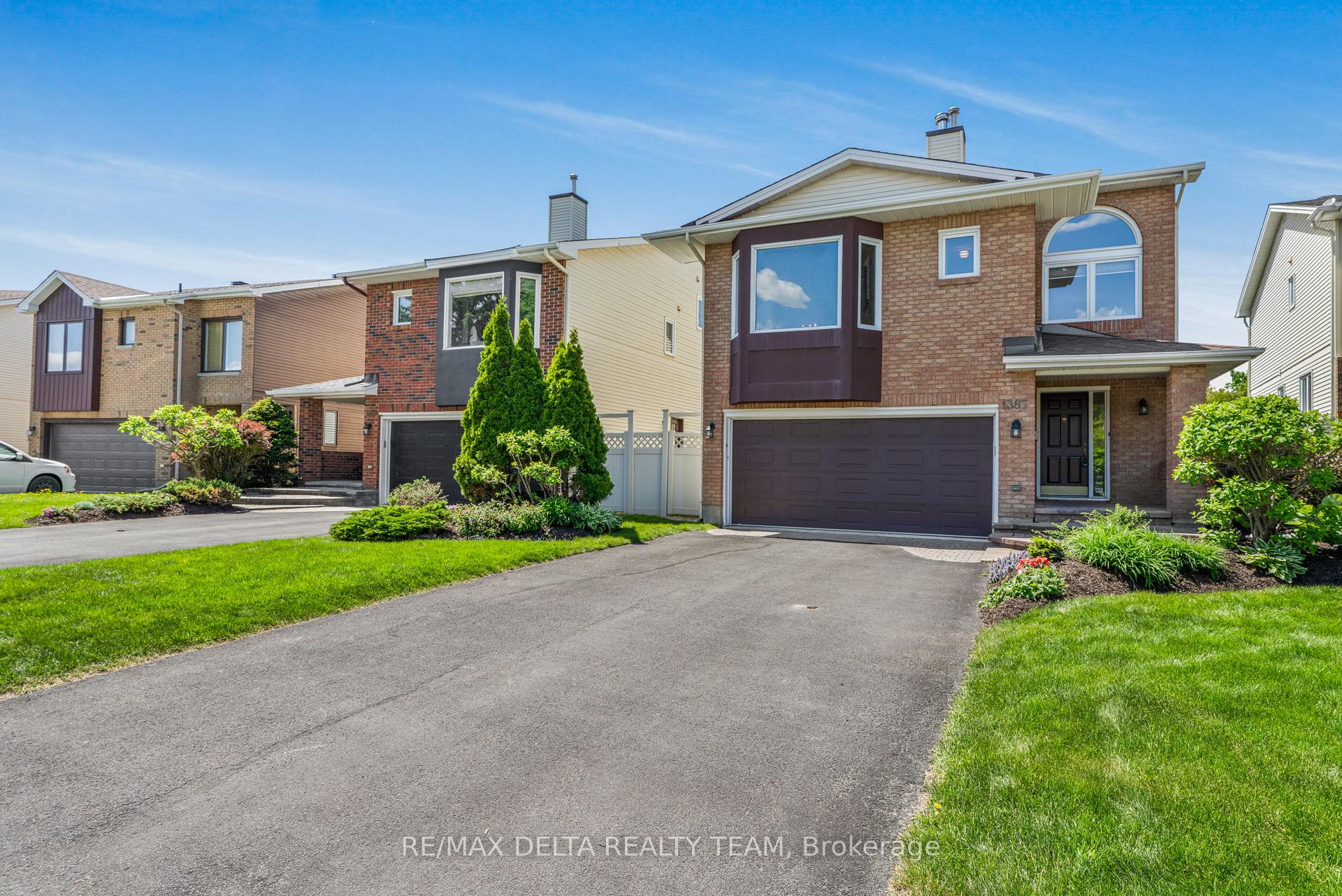 Photo 3 of 1387 Norview Crescent, Ottawa, Fallingbrook/Ridgemount — HOMEH