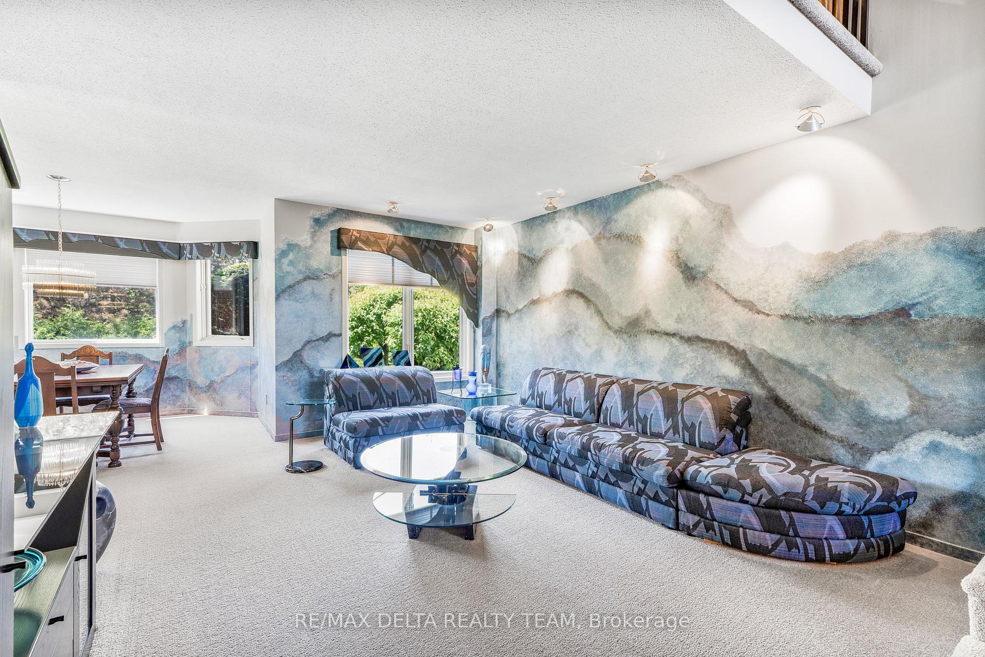 Photo 7 of 1387 Norview Crescent, Ottawa, Fallingbrook/Ridgemount — HOMEH