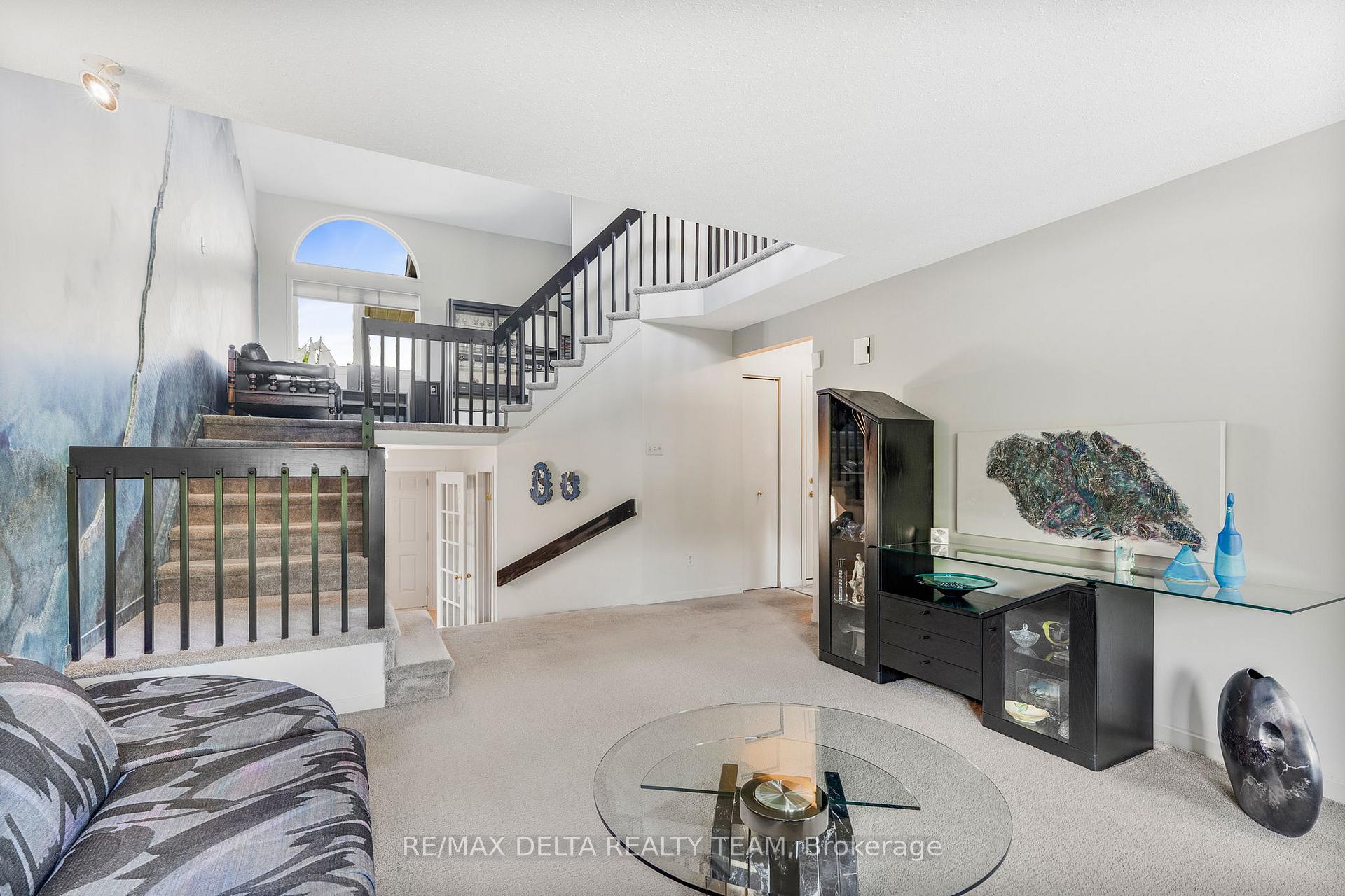 Photo 9 of 1387 Norview Crescent, Ottawa, Fallingbrook/Ridgemount — HOMEH