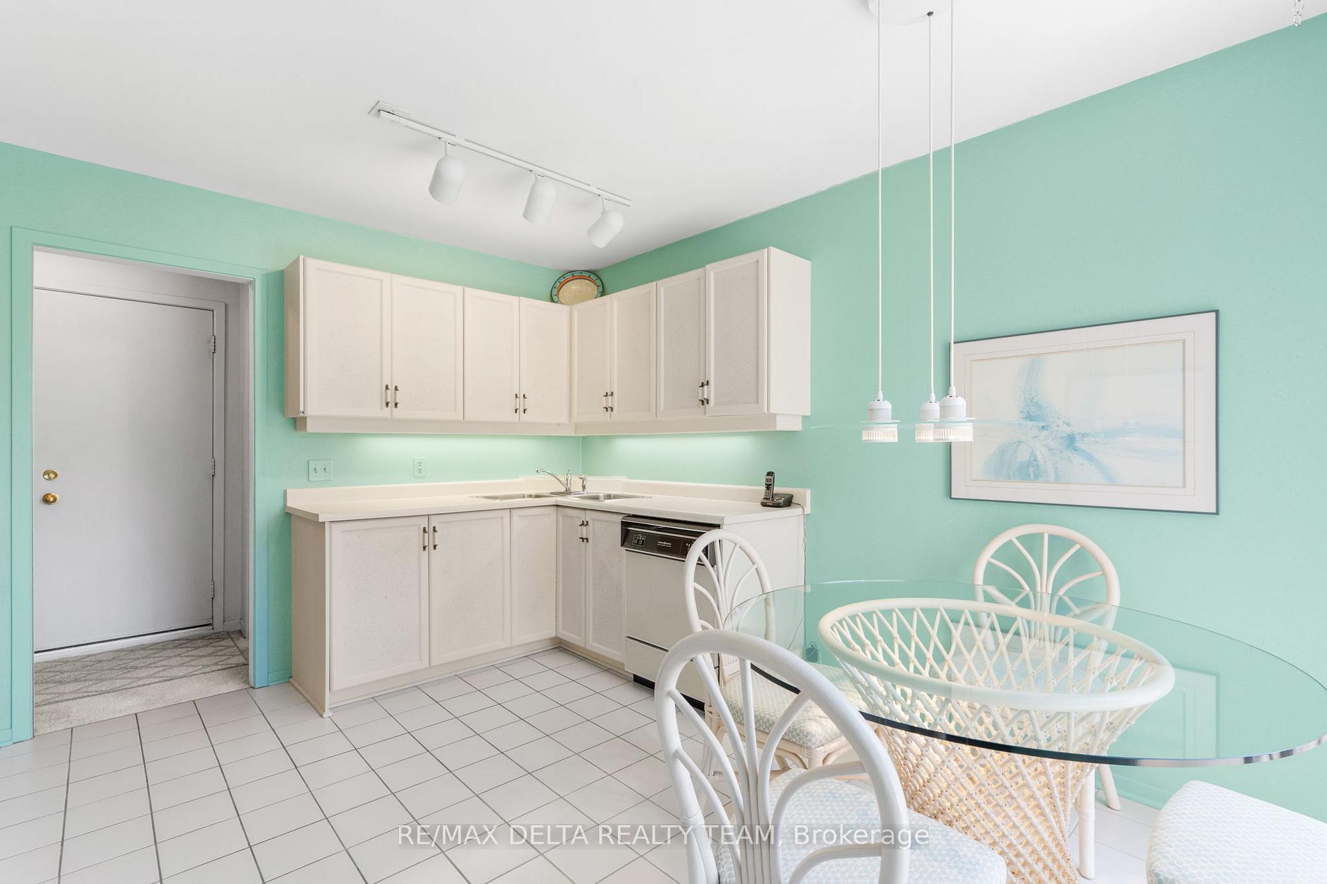 Photo 11 of 1387 Norview Crescent, Ottawa, Fallingbrook/Ridgemount — HOMEH