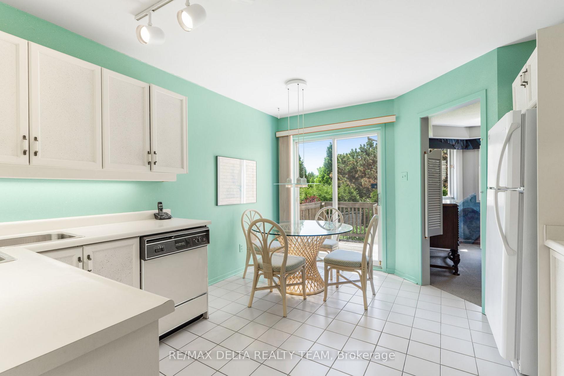 Photo 12 of 1387 Norview Crescent, Ottawa, Fallingbrook/Ridgemount — HOMEH