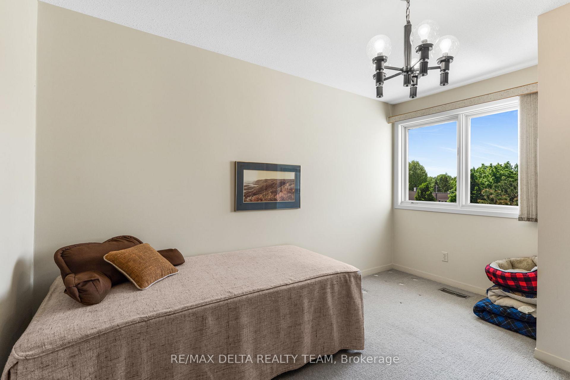 Photo 25 of 1387 Norview Crescent, Ottawa, Fallingbrook/Ridgemount — HOMEH
