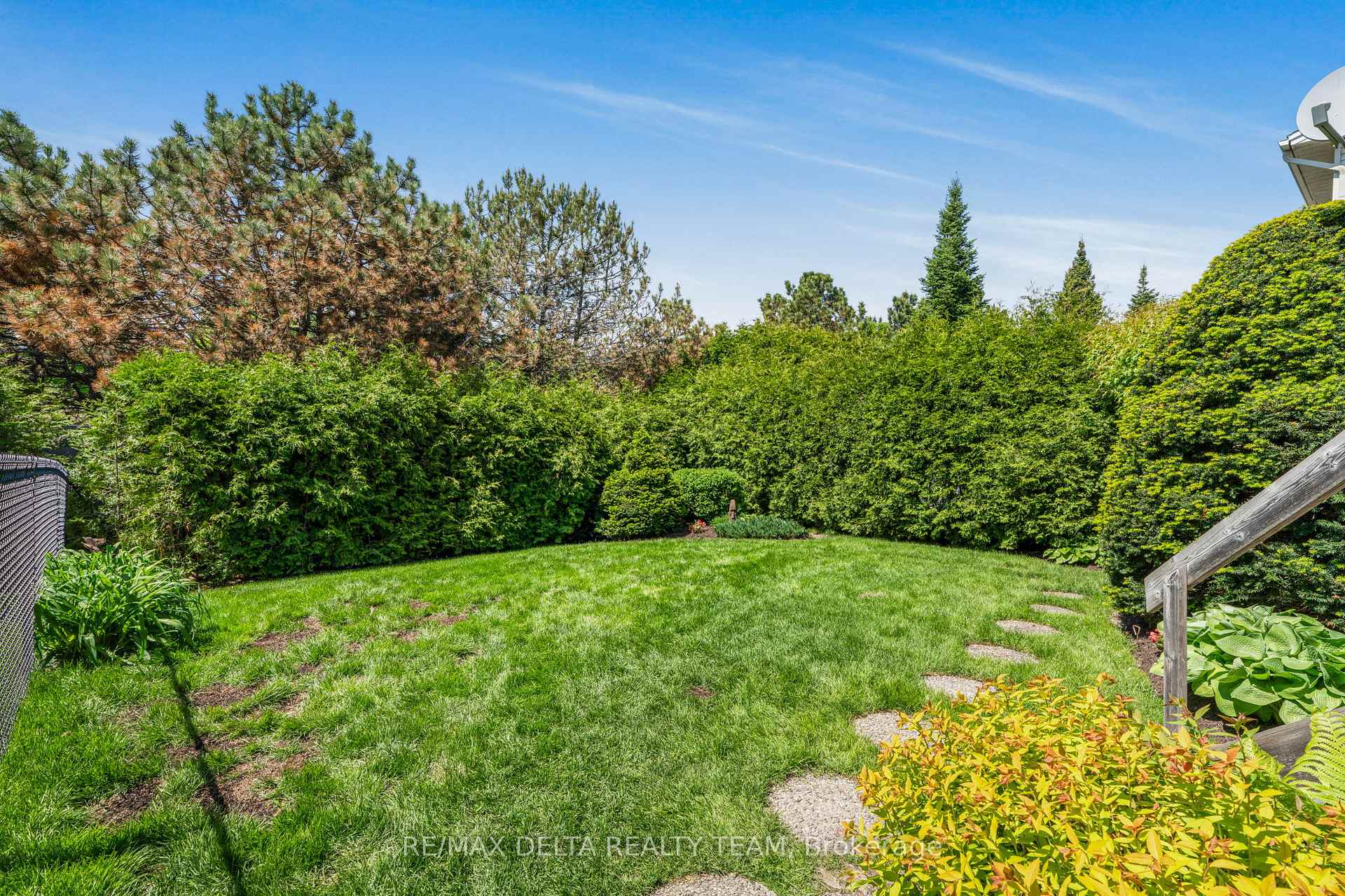 Photo 30 of 1387 Norview Crescent, Ottawa, Fallingbrook/Ridgemount — HOMEH