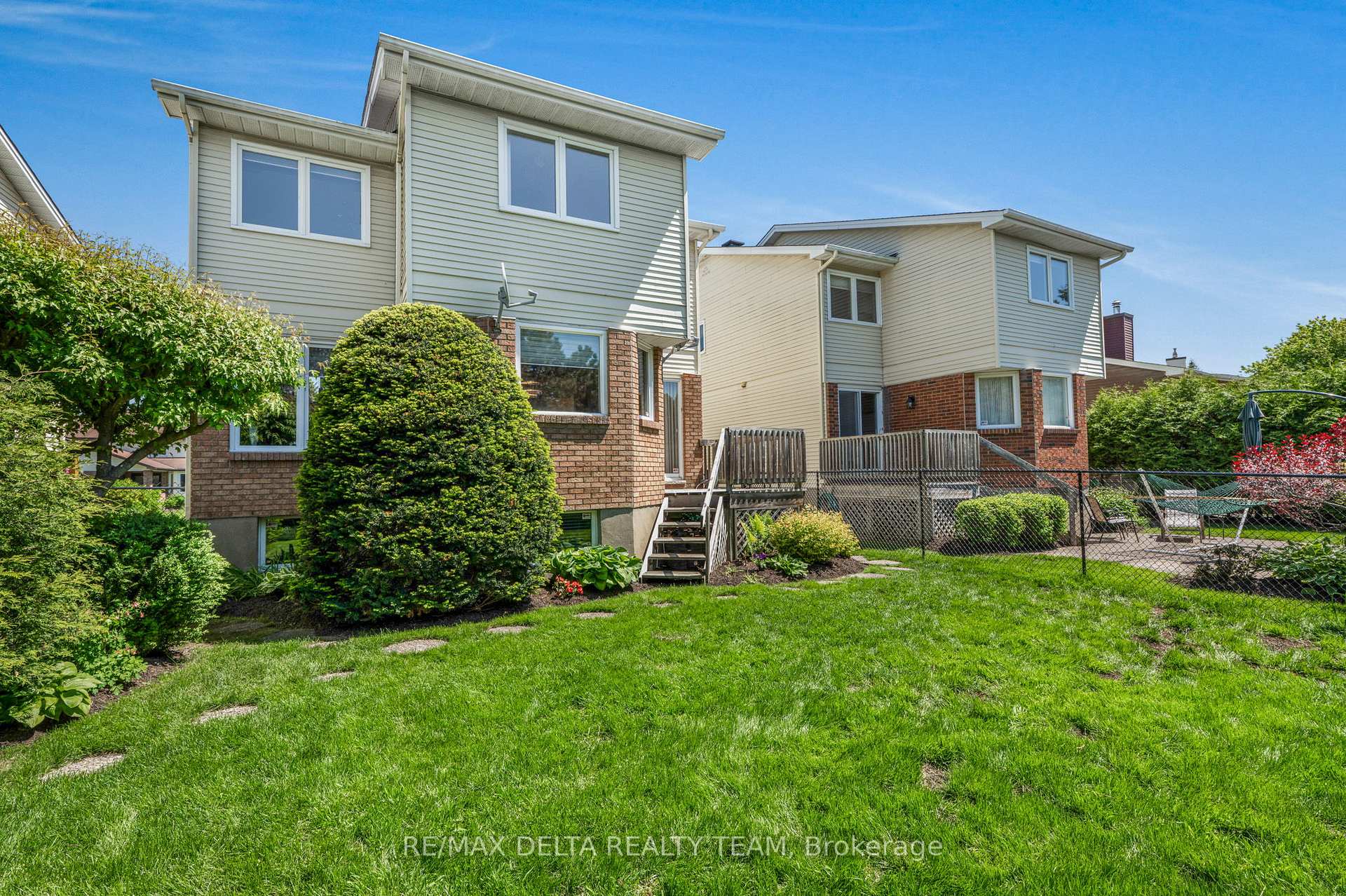 Photo 31 of 1387 Norview Crescent, Ottawa, Fallingbrook/Ridgemount — HOMEH