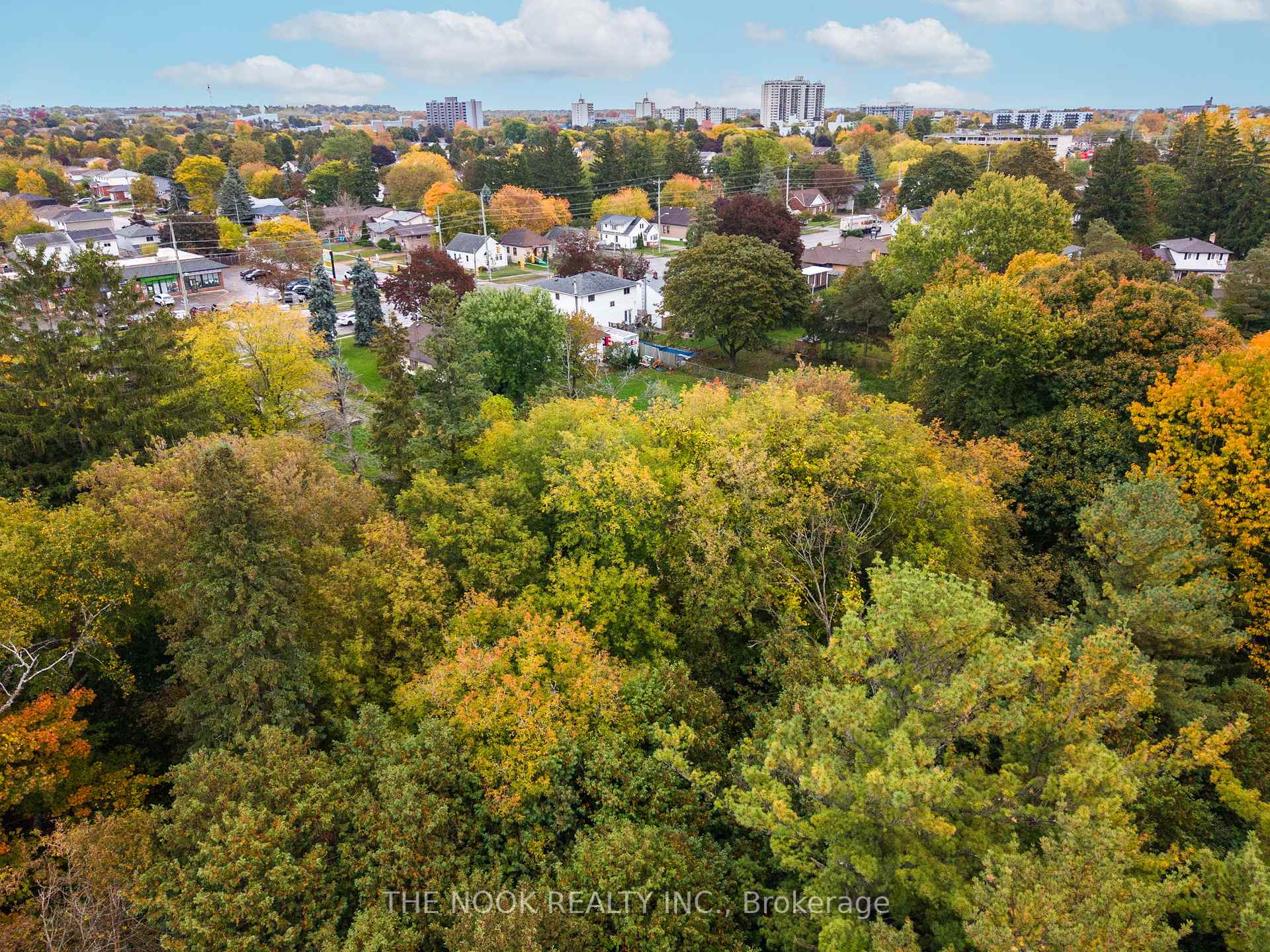 Photo 5 of 1496 Simcoe Street N, Oshawa, Samac — HOMEH