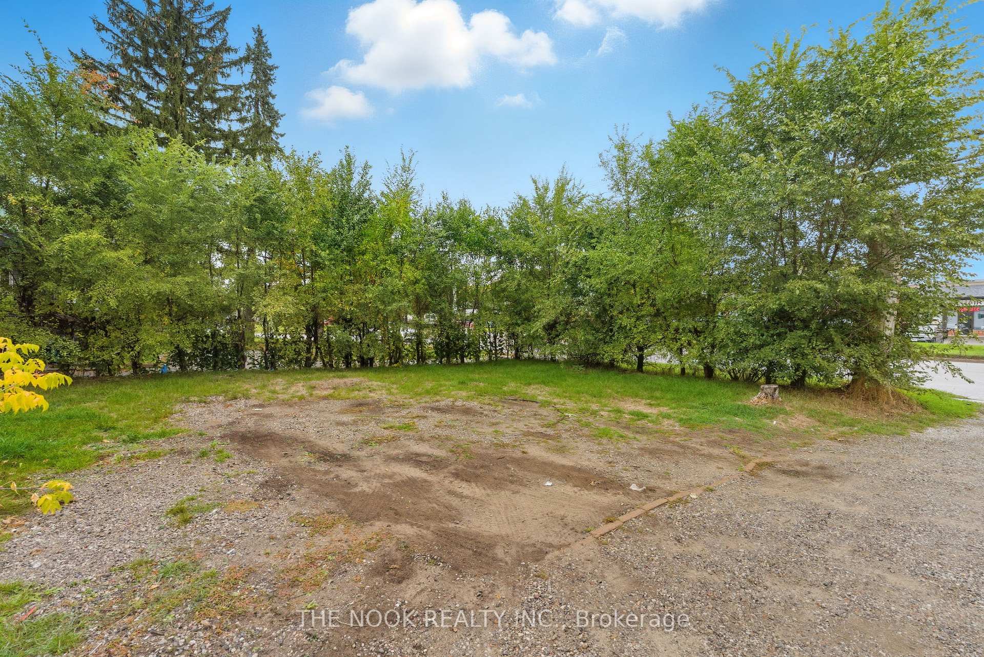 Photo 14 of 1496 Simcoe Street N, Oshawa, Samac — HOMEH