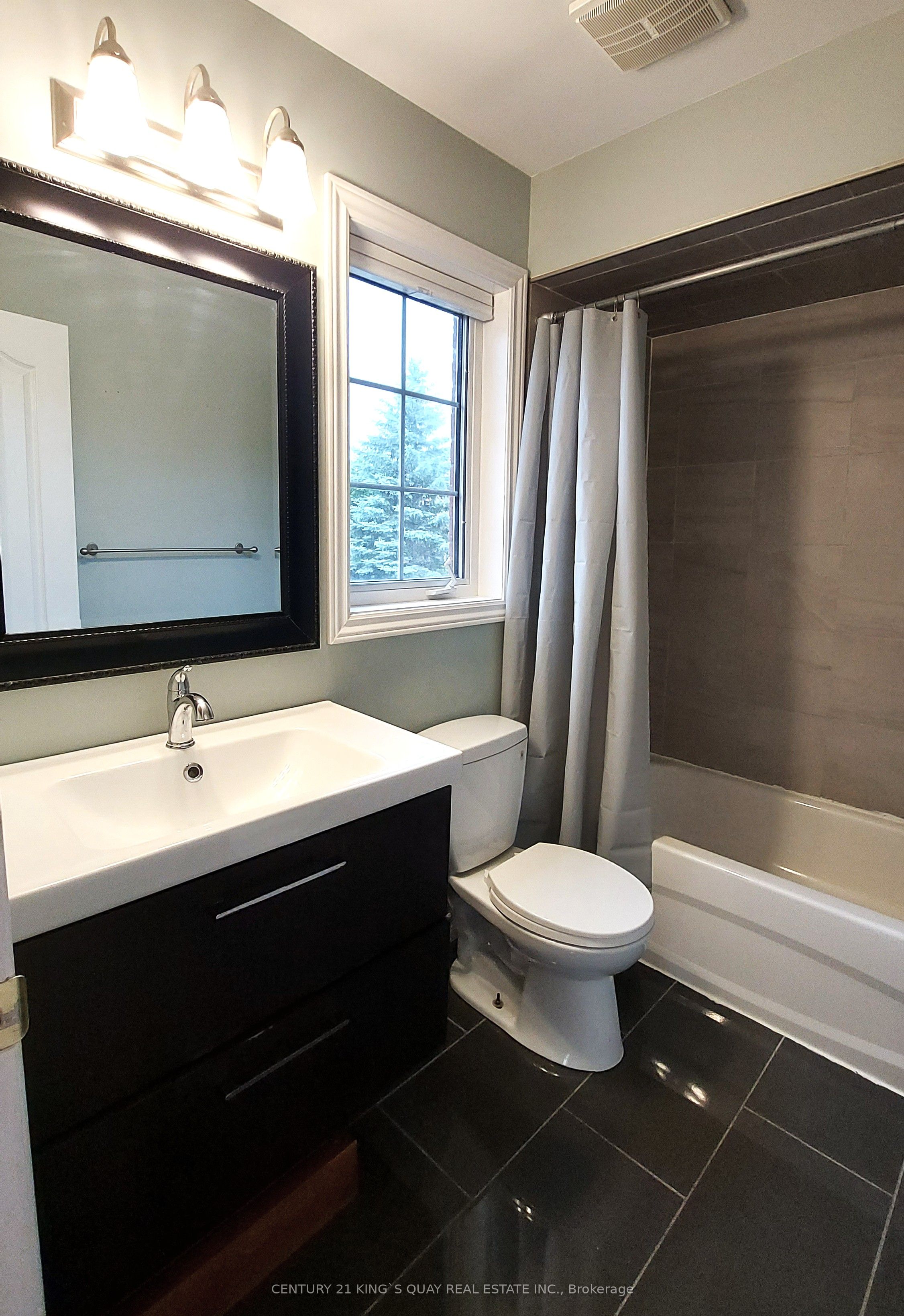 Photo 36 of 3 Burnaby Drive, Georgina, Keswick North — HOMEH