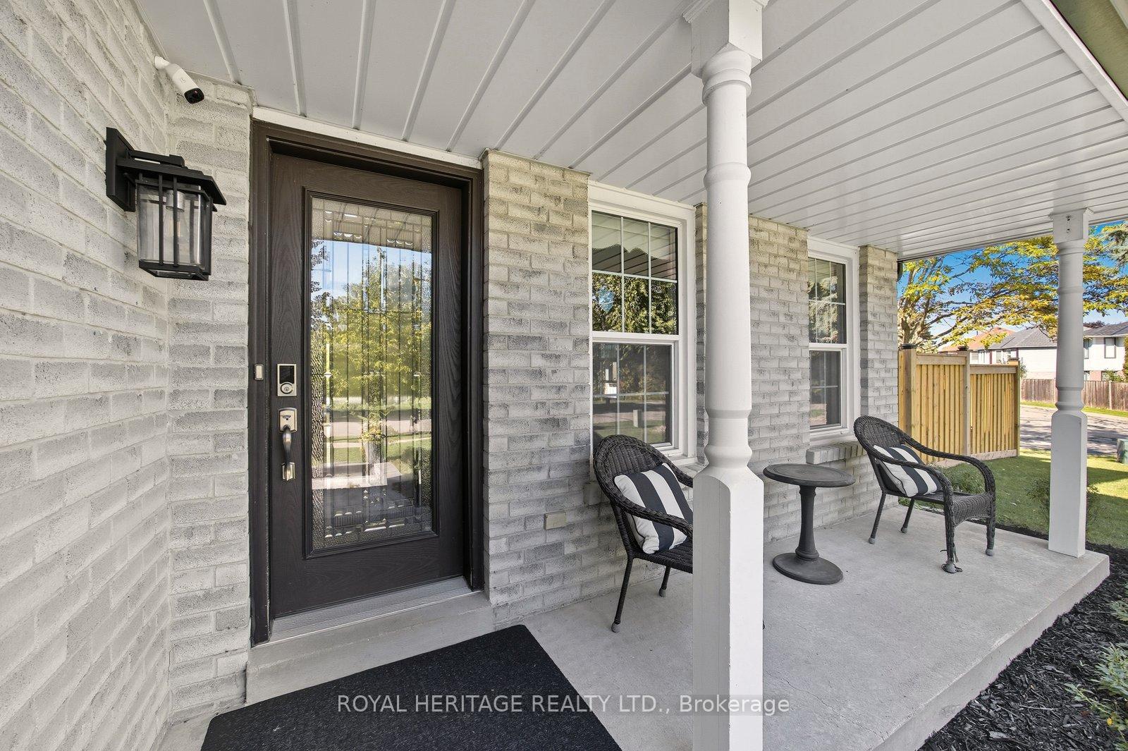 Photo 3 of 498 Prestwick Drive, Oshawa, McLaughlin — HOMEH