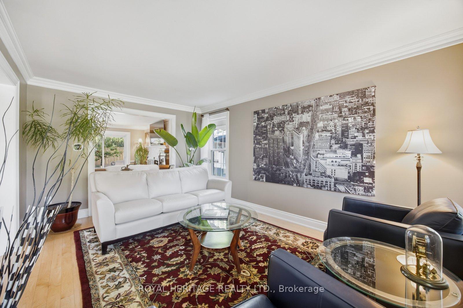 Photo 8 of 498 Prestwick Drive, Oshawa, McLaughlin — HOMEH