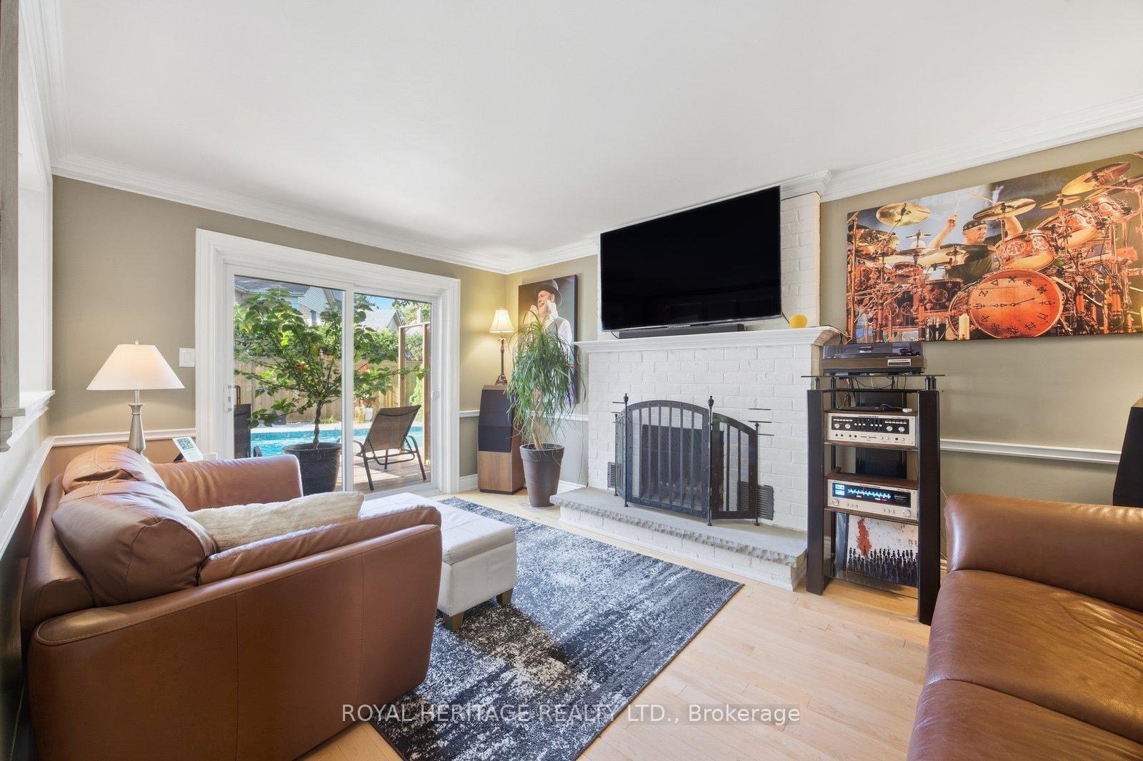 Photo 16 of 498 Prestwick Drive, Oshawa, McLaughlin — HOMEH