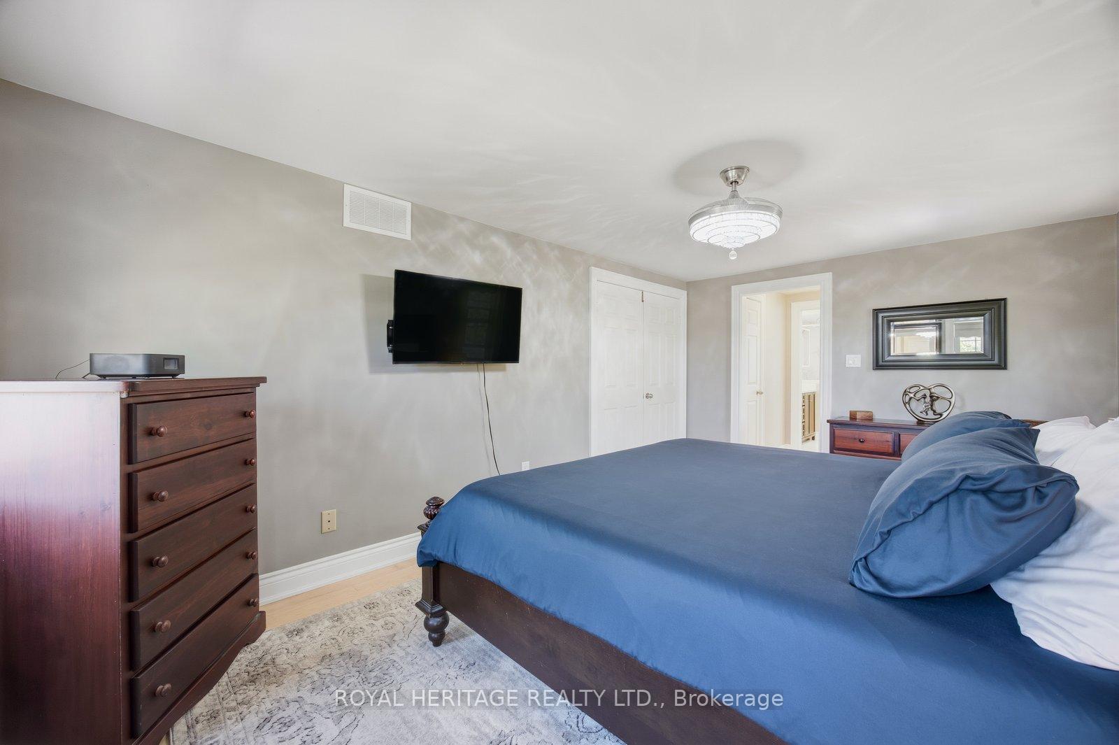 Photo 24 of 498 Prestwick Drive, Oshawa, McLaughlin — HOMEH