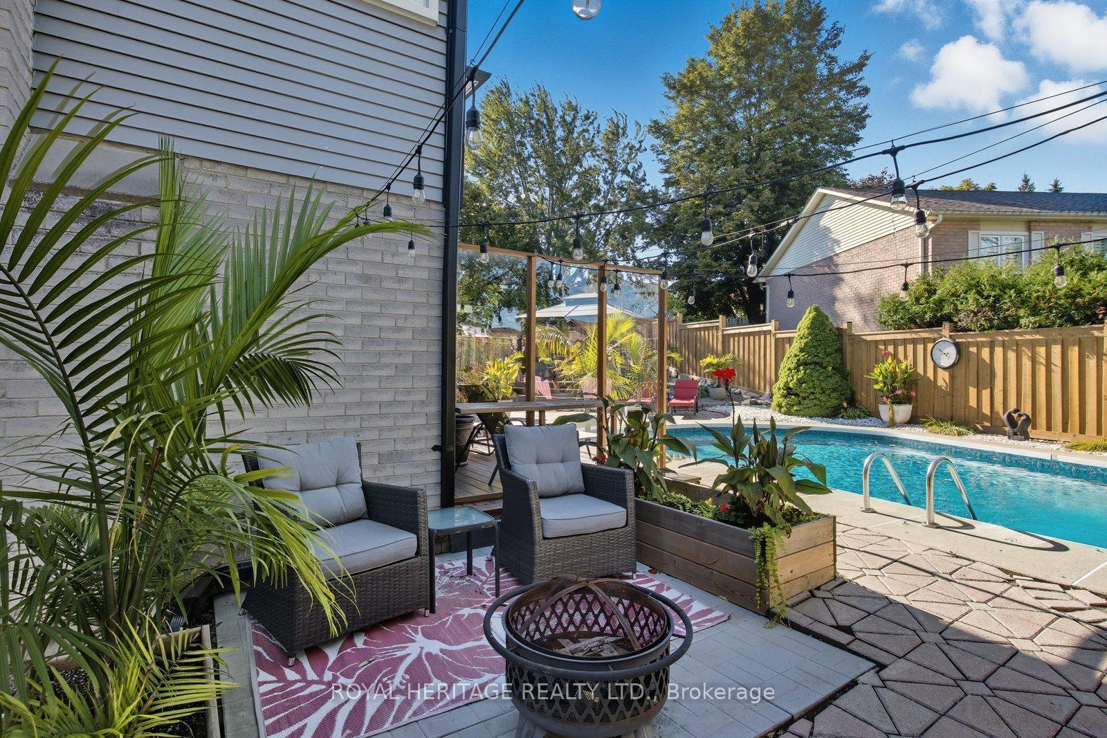 Photo 31 of 498 Prestwick Drive, Oshawa, McLaughlin — HOMEH