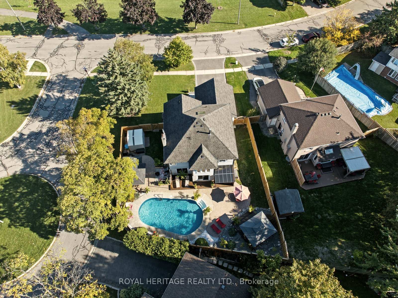Photo 42 of 498 Prestwick Drive, Oshawa, McLaughlin — HOMEH