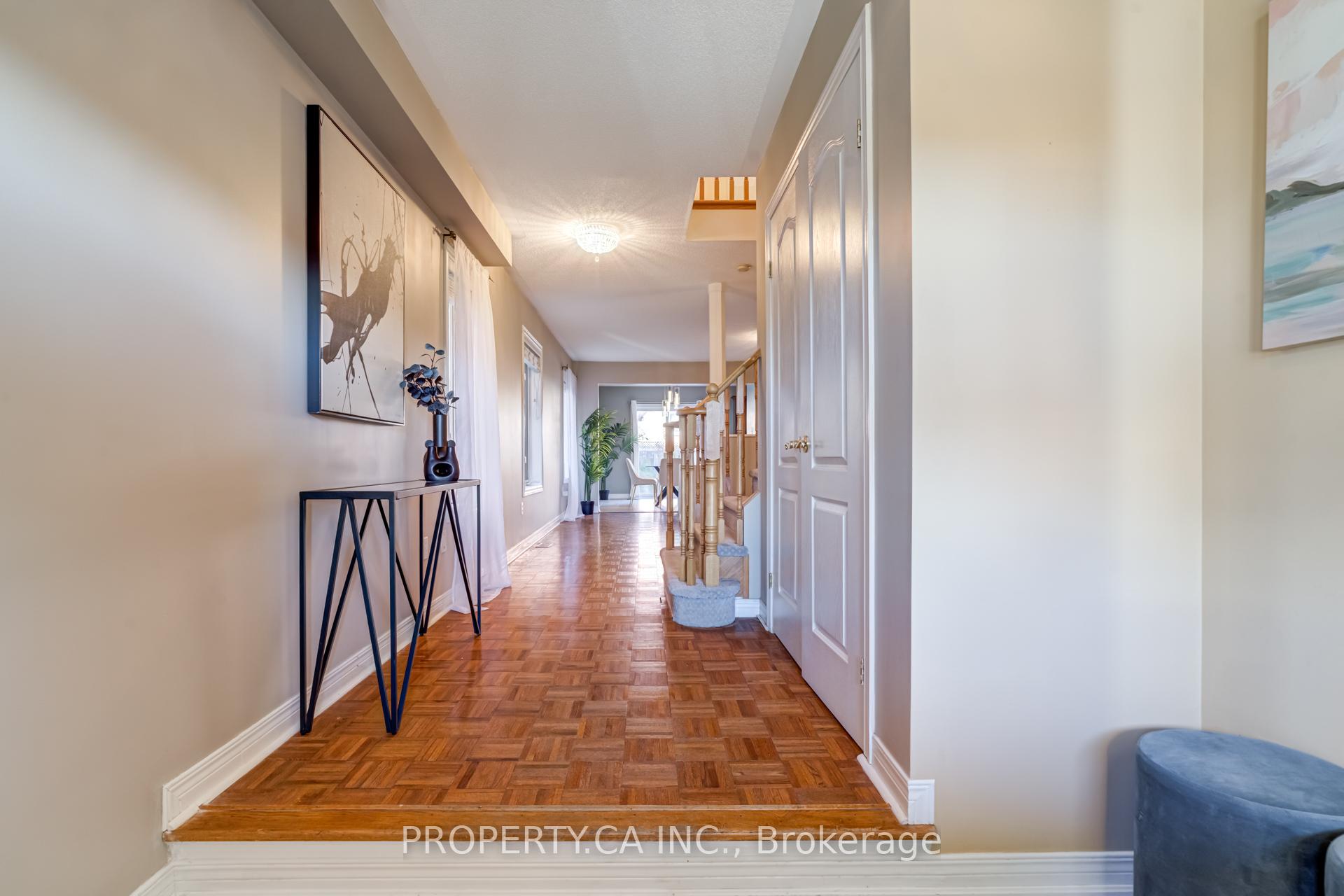 Photo 2 of 831 Joe Persechini Drive, Newmarket, Summerhill Estates — HOMEH