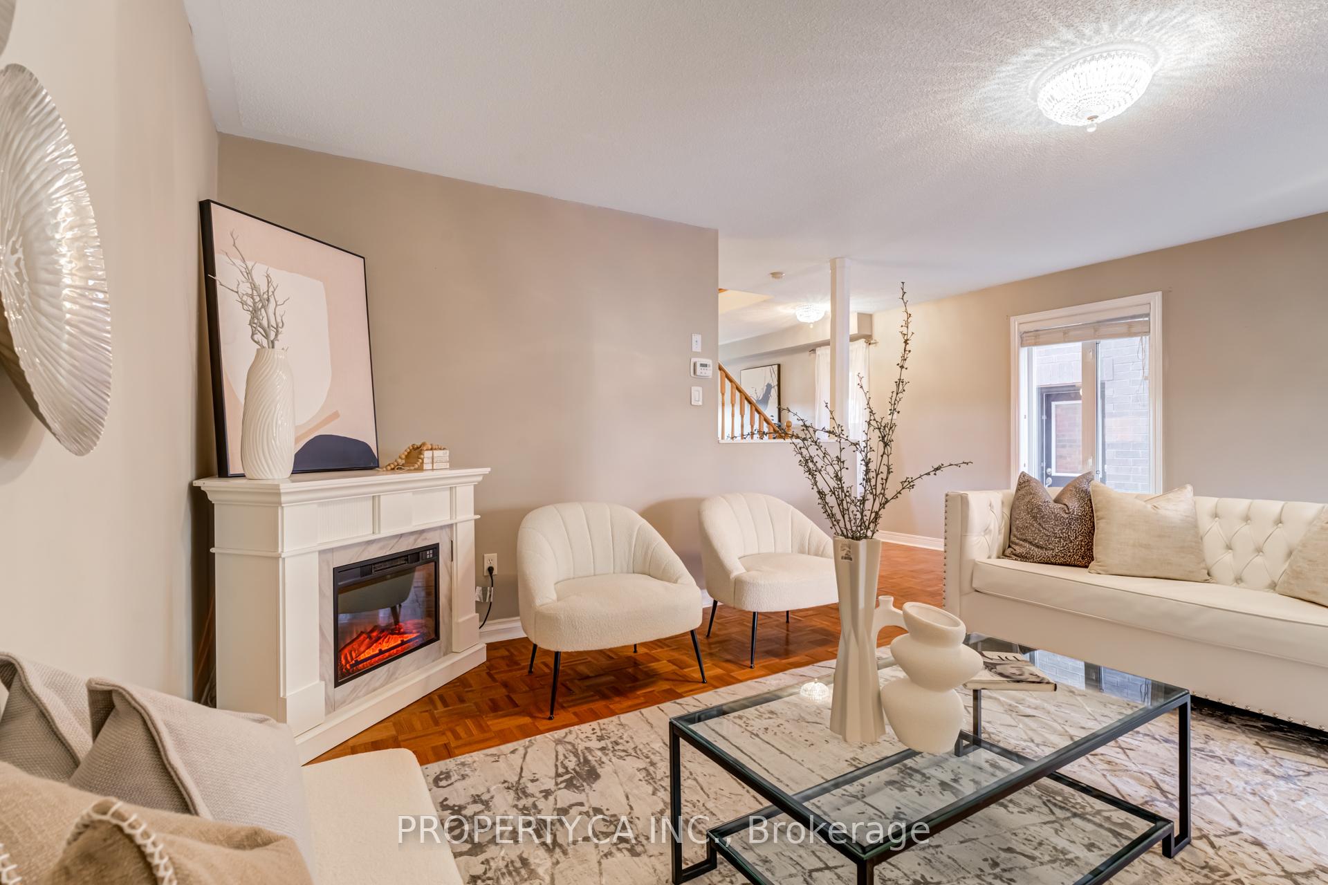 Photo 3 of 831 Joe Persechini Drive, Newmarket, Summerhill Estates — HOMEH