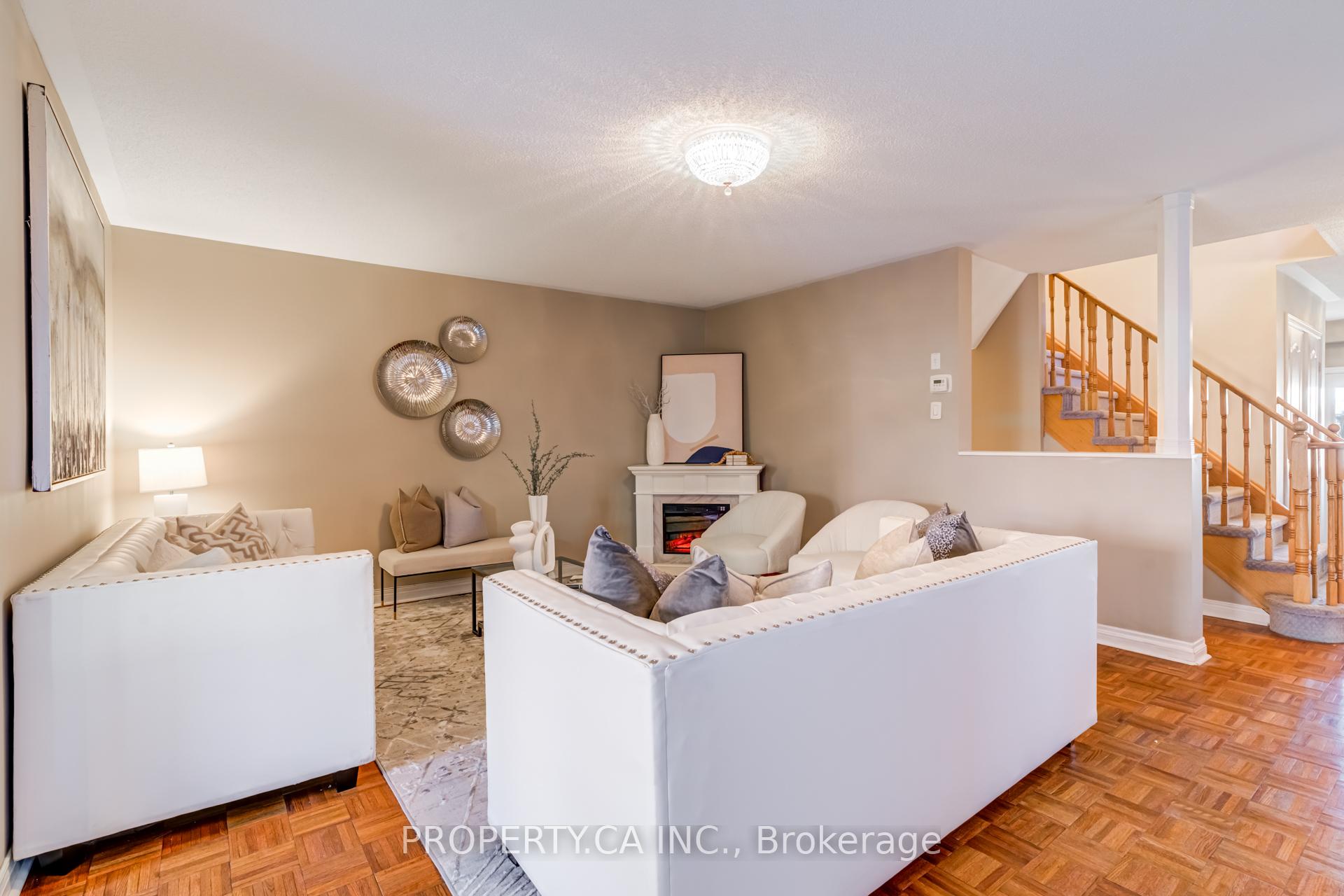 Photo 4 of 831 Joe Persechini Drive, Newmarket, Summerhill Estates — HOMEH