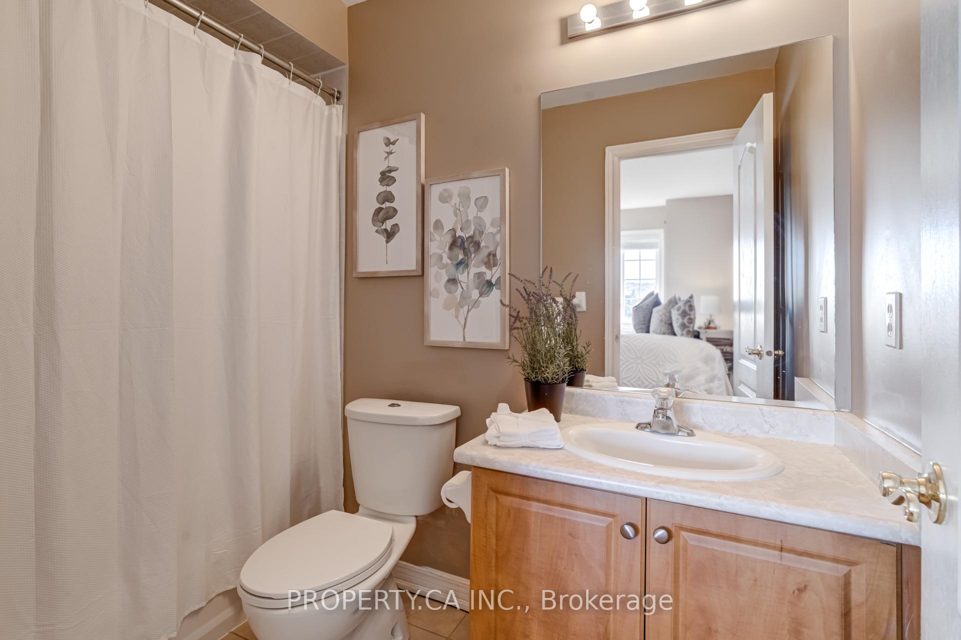 Photo 13 of 831 Joe Persechini Drive, Newmarket, Summerhill Estates — HOMEH