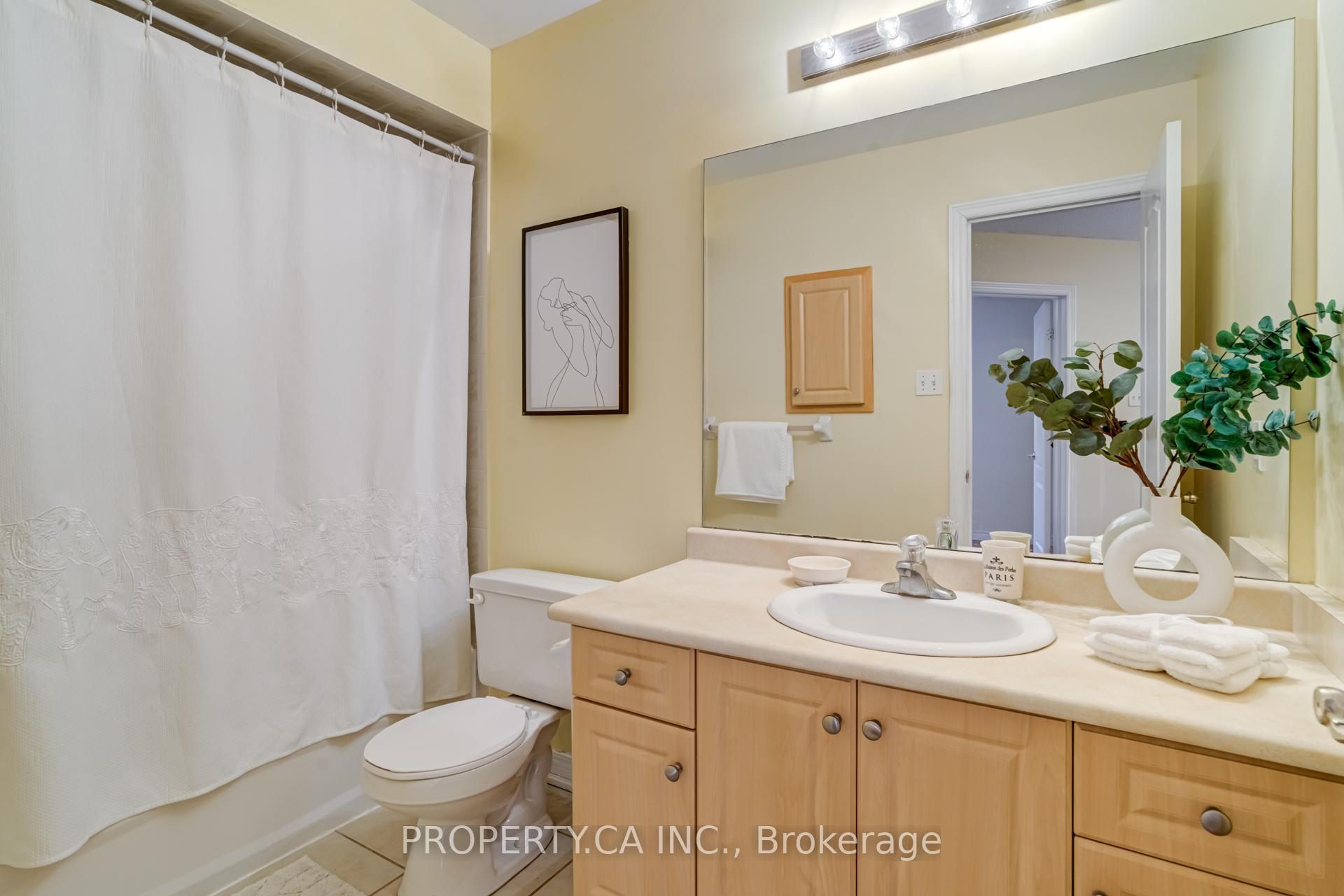 Photo 18 of 831 Joe Persechini Drive, Newmarket, Summerhill Estates — HOMEH