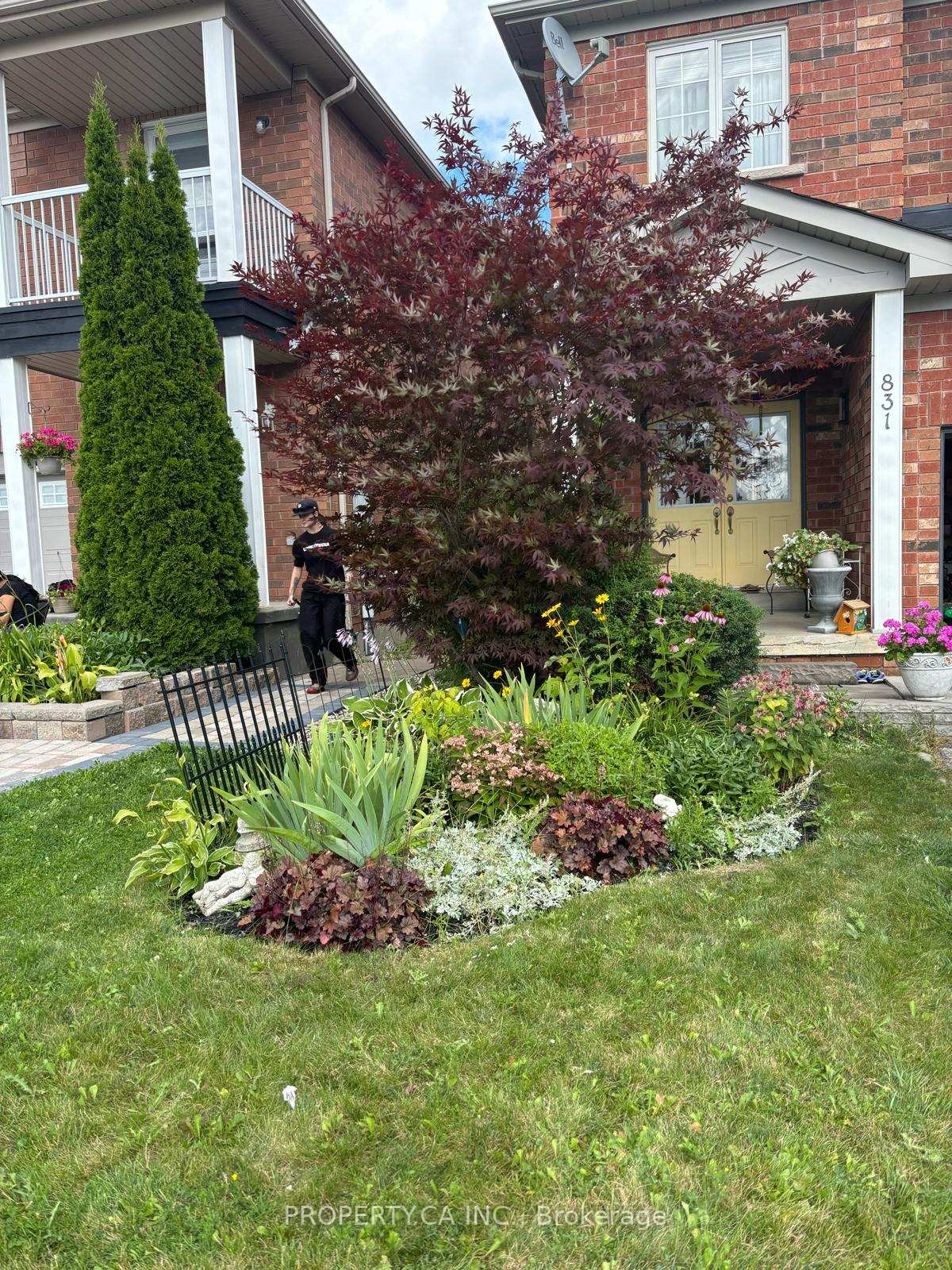 Photo 29 of 831 Joe Persechini Drive, Newmarket, Summerhill Estates — HOMEH