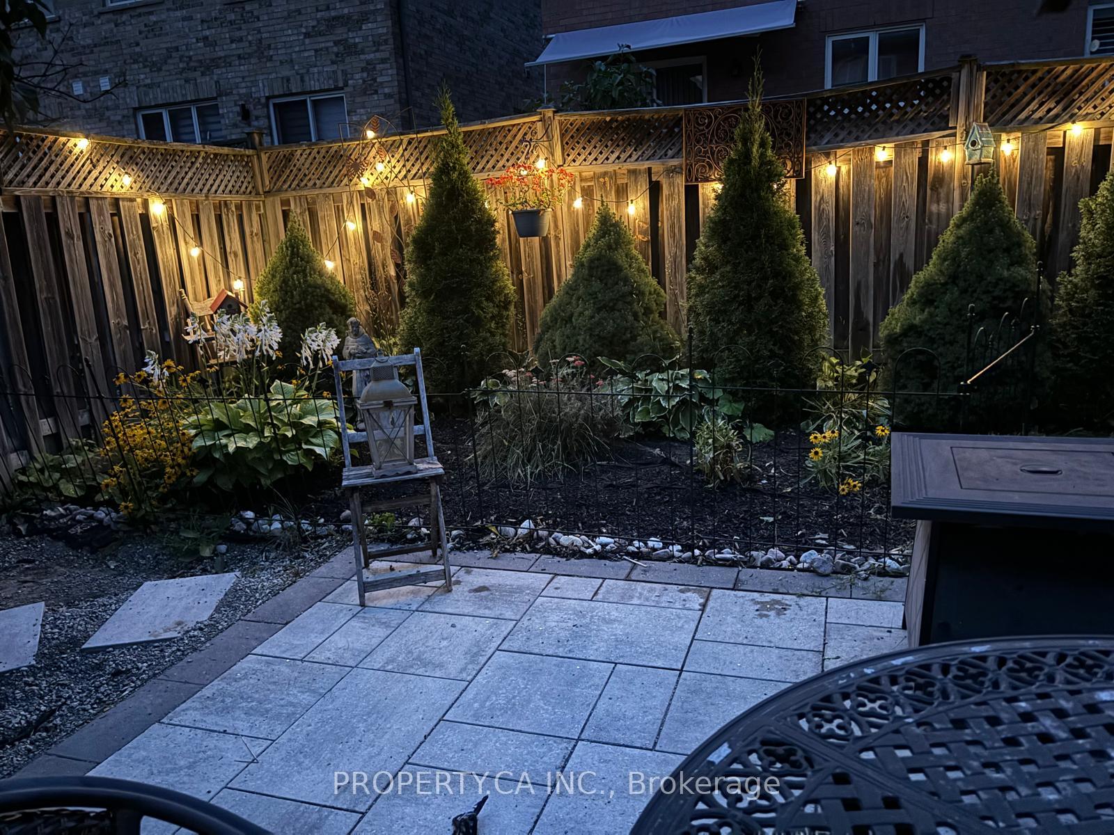 Photo 32 of 831 Joe Persechini Drive, Newmarket, Summerhill Estates — HOMEH