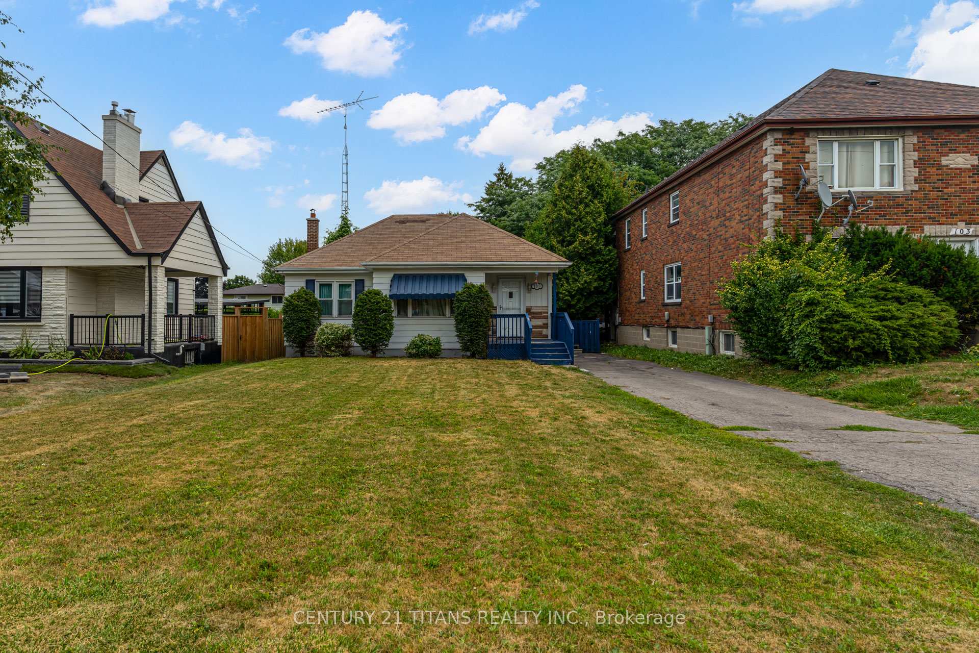Photo 1 of 107 Wilson Road N, Oshawa, O'Neill — HOMEH