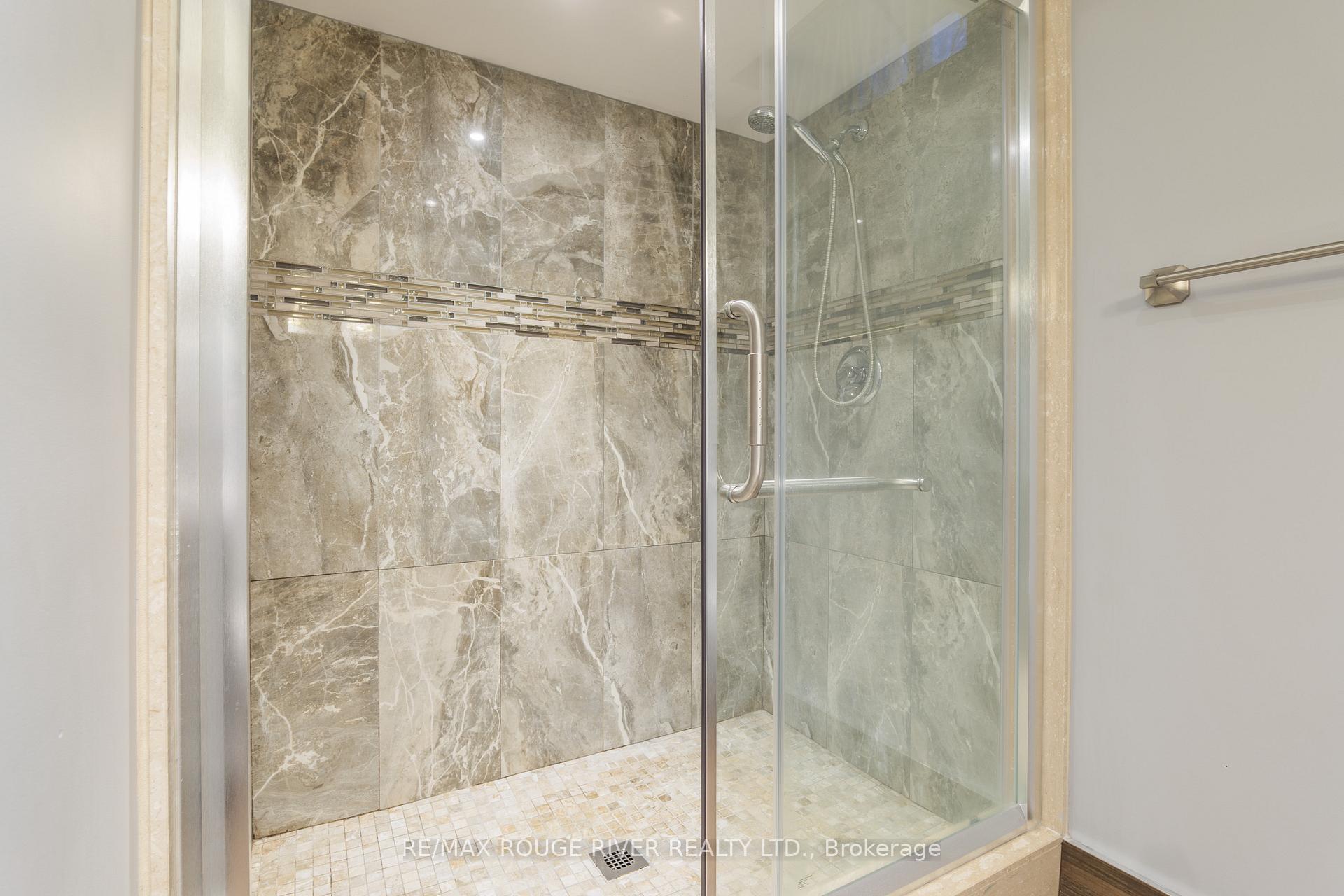 Photo 12 of 478 Summerpark Crescent, Pickering, Amberlea — HOMEH