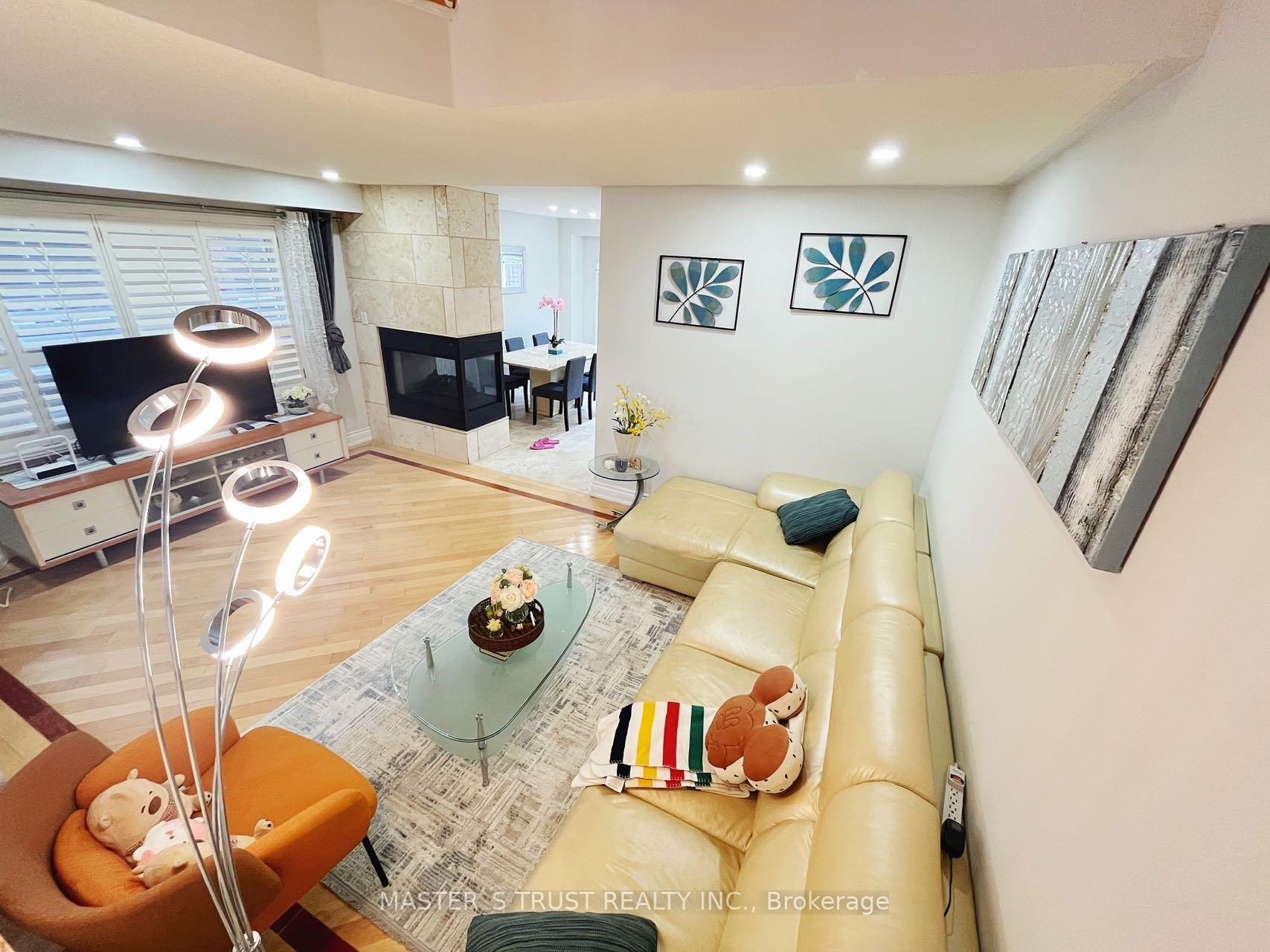 Photo 7 of 596 Willowick Drive, Newmarket, Stonehaven-Wyndham — HOMEH
