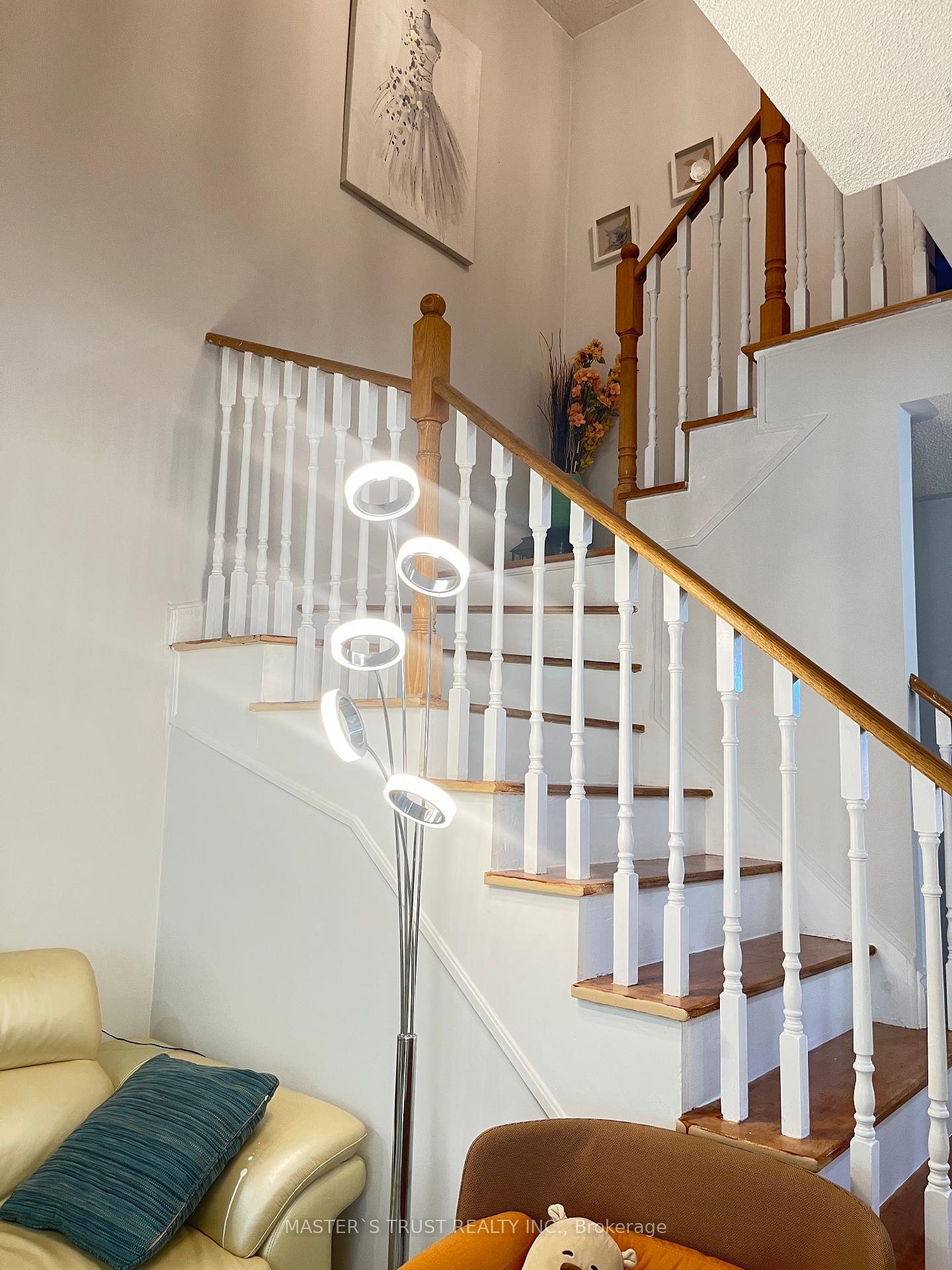 Photo 14 of 596 Willowick Drive, Newmarket, Stonehaven-Wyndham — HOMEH