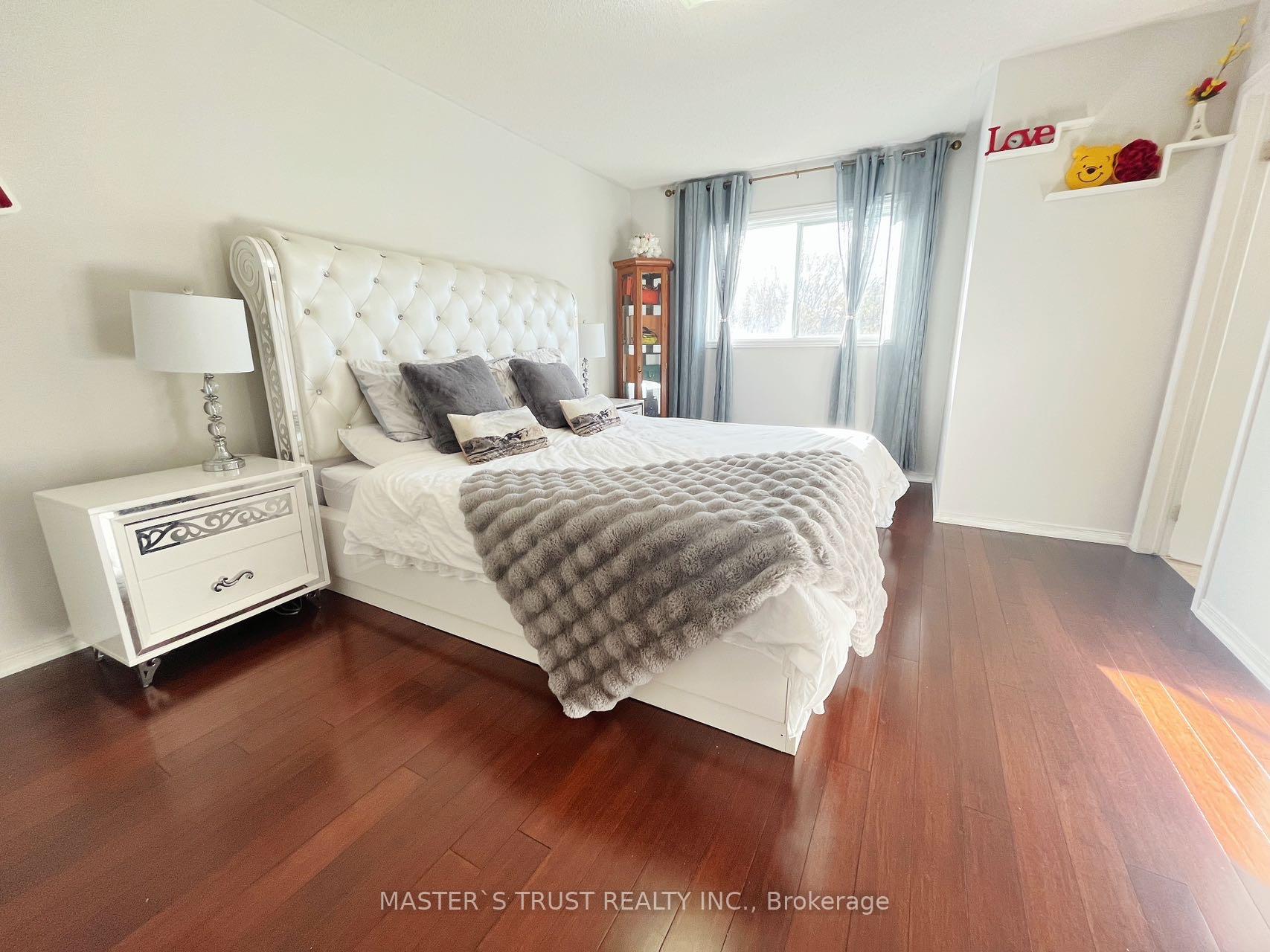 Photo 17 of 596 Willowick Drive, Newmarket, Stonehaven-Wyndham — HOMEH