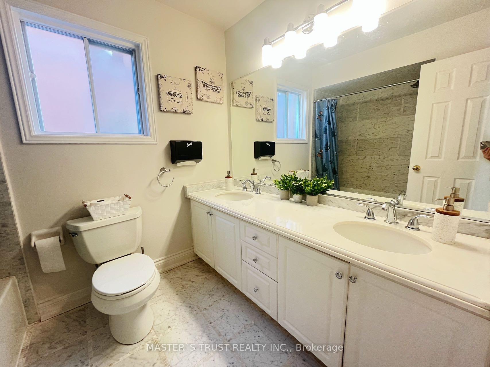 Photo 18 of 596 Willowick Drive, Newmarket, Stonehaven-Wyndham — HOMEH